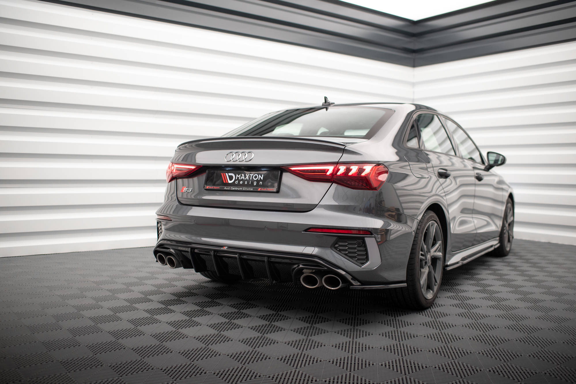 Street+ Heck Ansatz Diffusor passend für Audi S3 Limousine 8Y schwarz Hochglanz