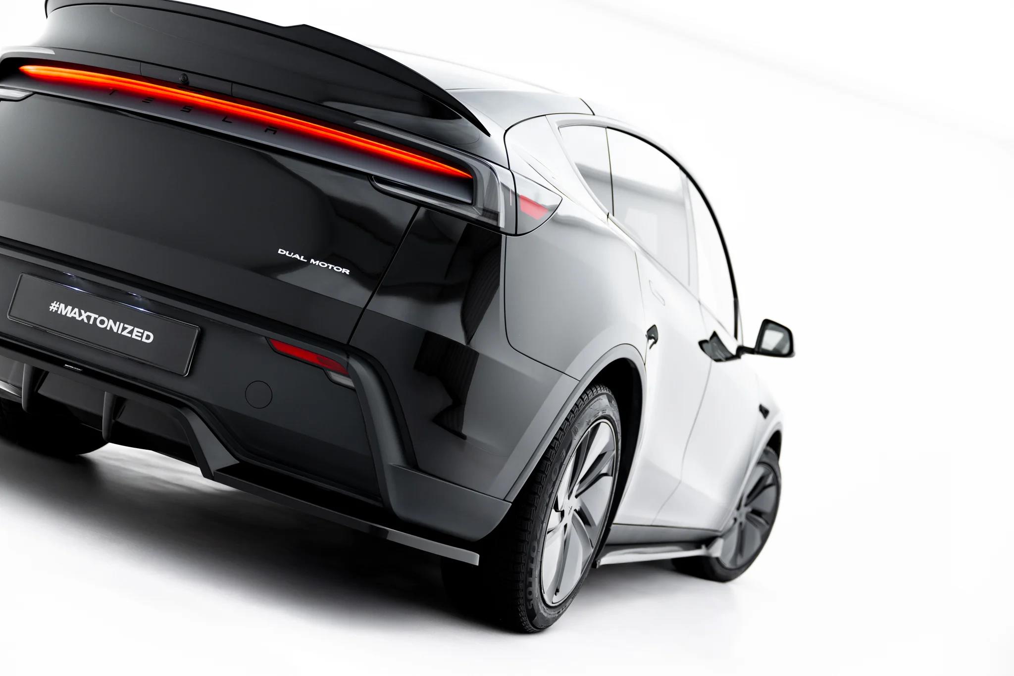 Diffusor Heckansatz passend für Tesla Model Y Premium Mk1 Facelift schwarz Hochglanz