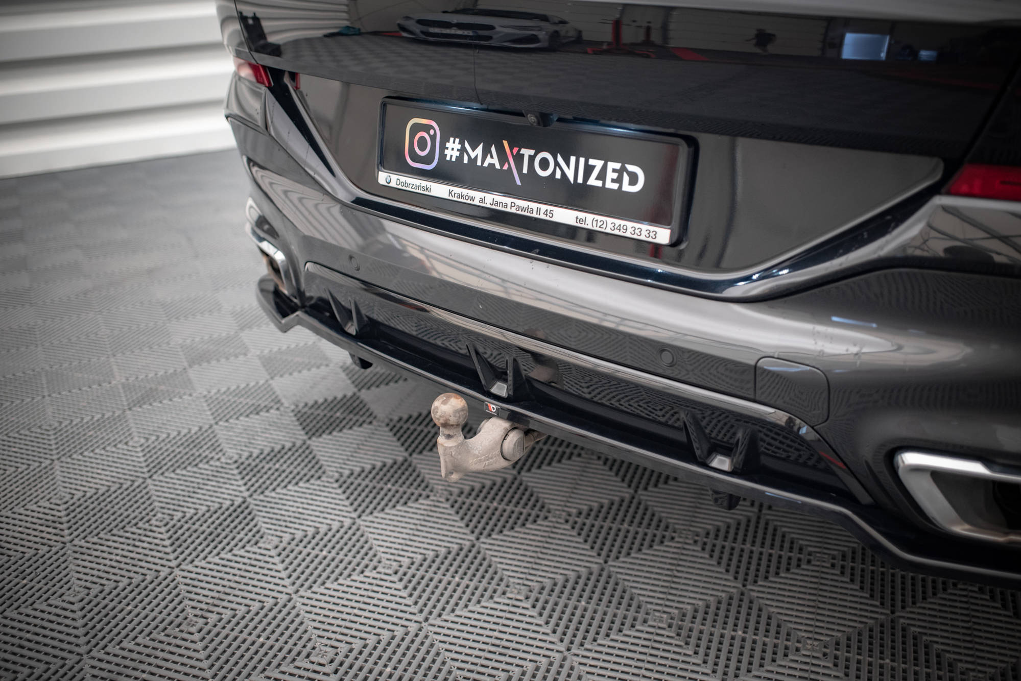 Street+ Mittlerer Diffusor RACE Heck Ansatz V.3 passend für BMW X6 M-Paket G06 schwarz Hochglanz