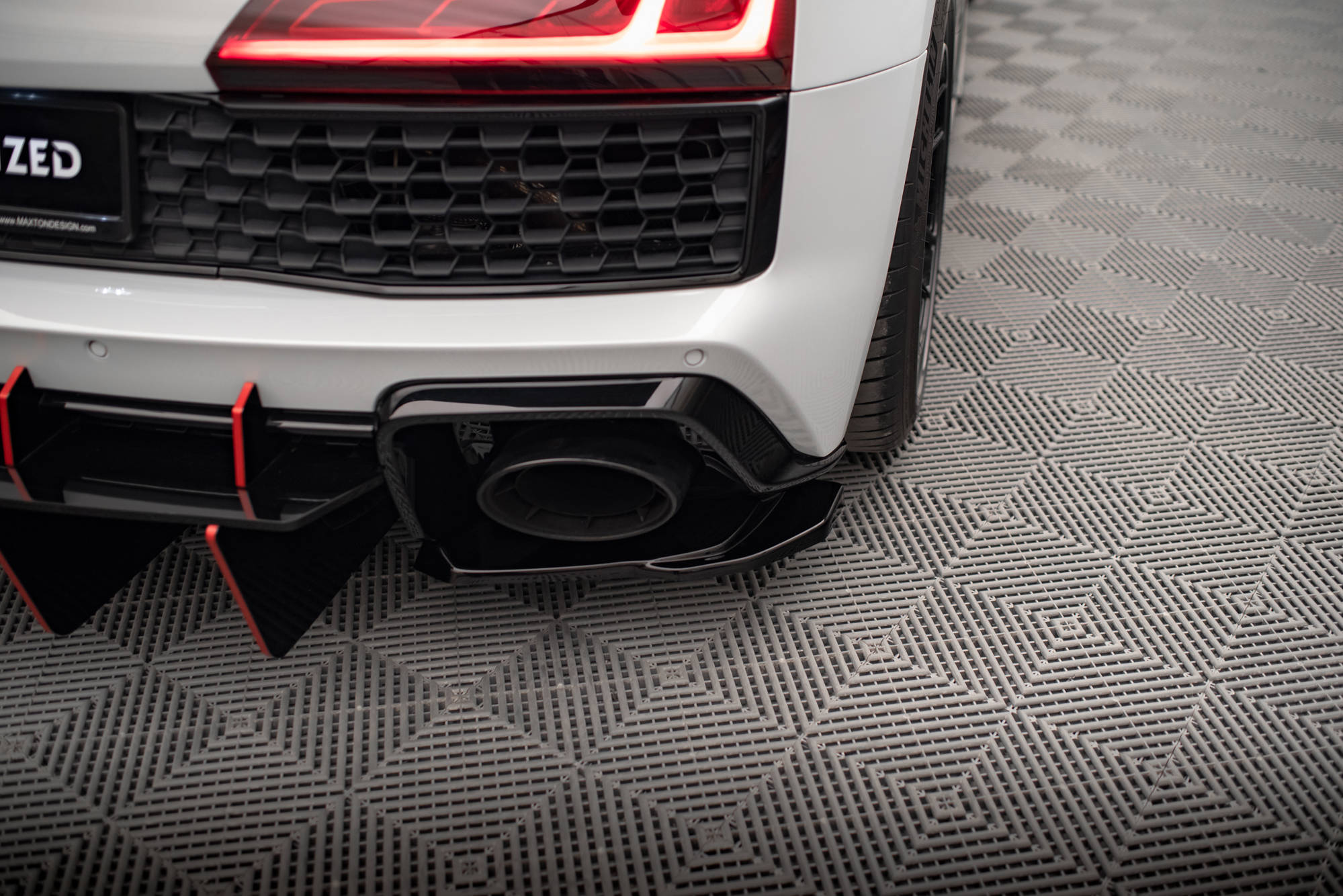 Street+ Heck Ansatz Flaps passend für Audi R8 Mk2 FL schwarz Hochglanz