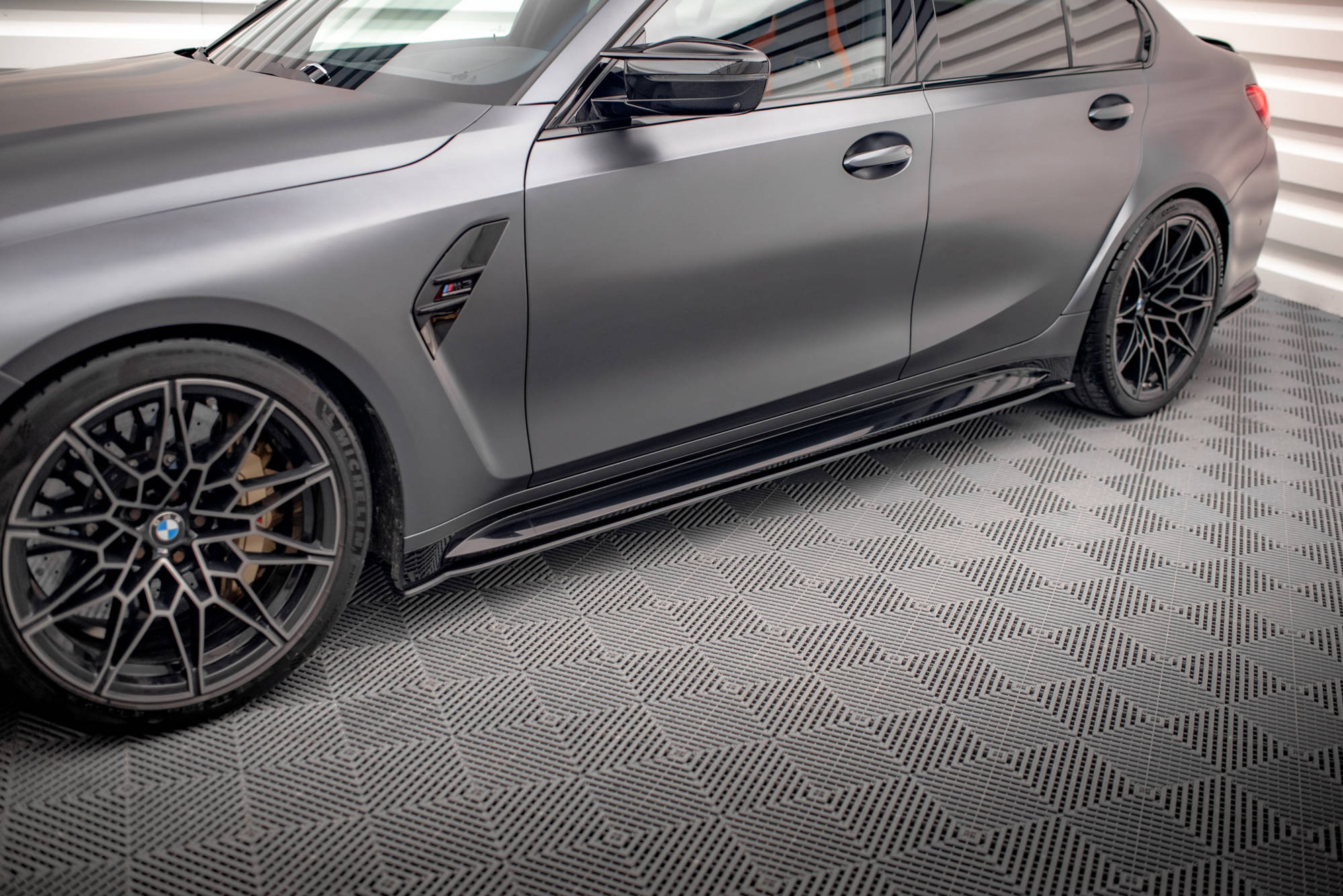 Street Pro Seitenschweller Leisten passend für BMW M3 G80 rot