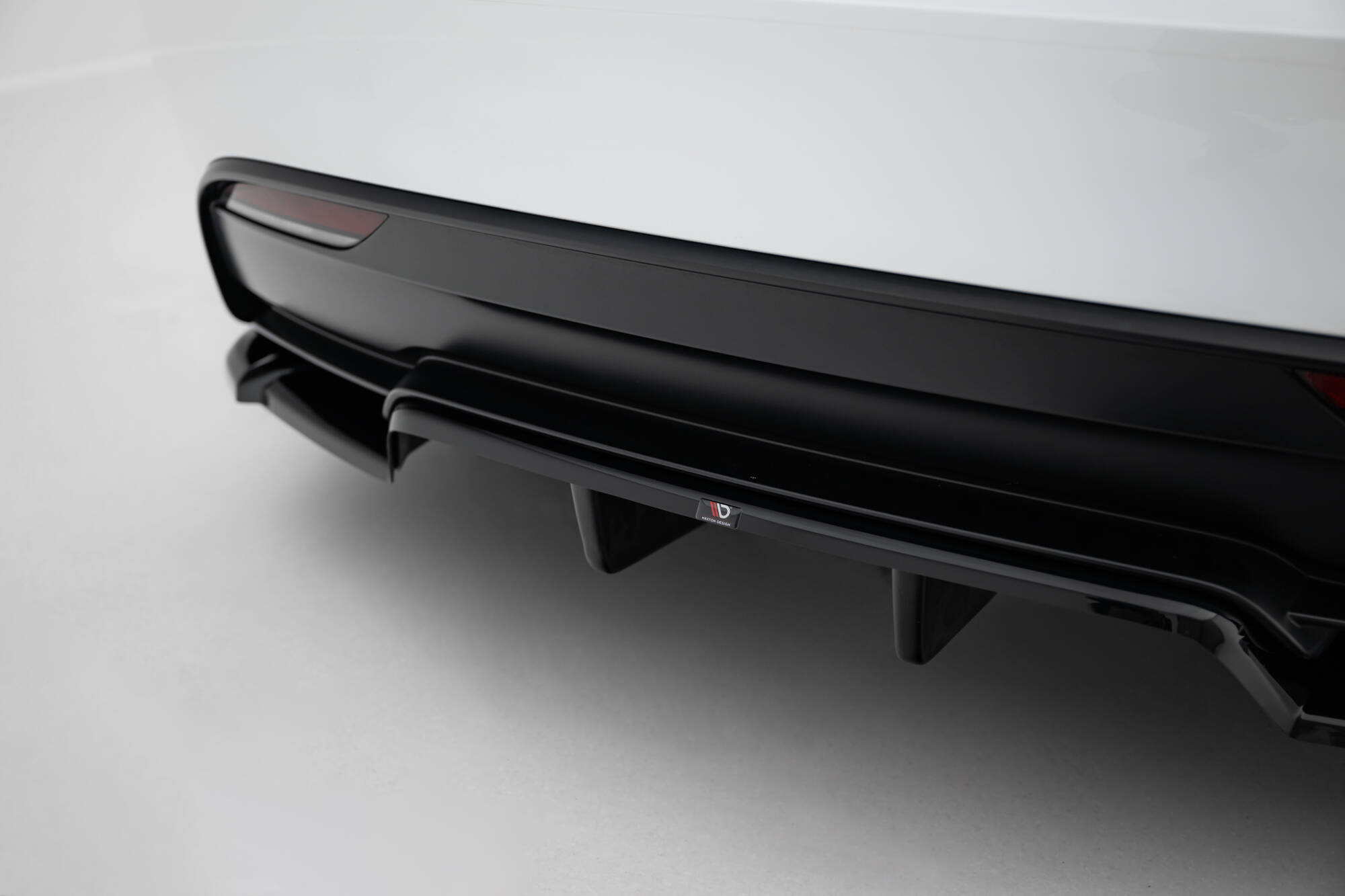 Diffusor Heckansatz V.2 passend für Tesla Model 3 Performance Mk1 FL schwarz Hochglanz
