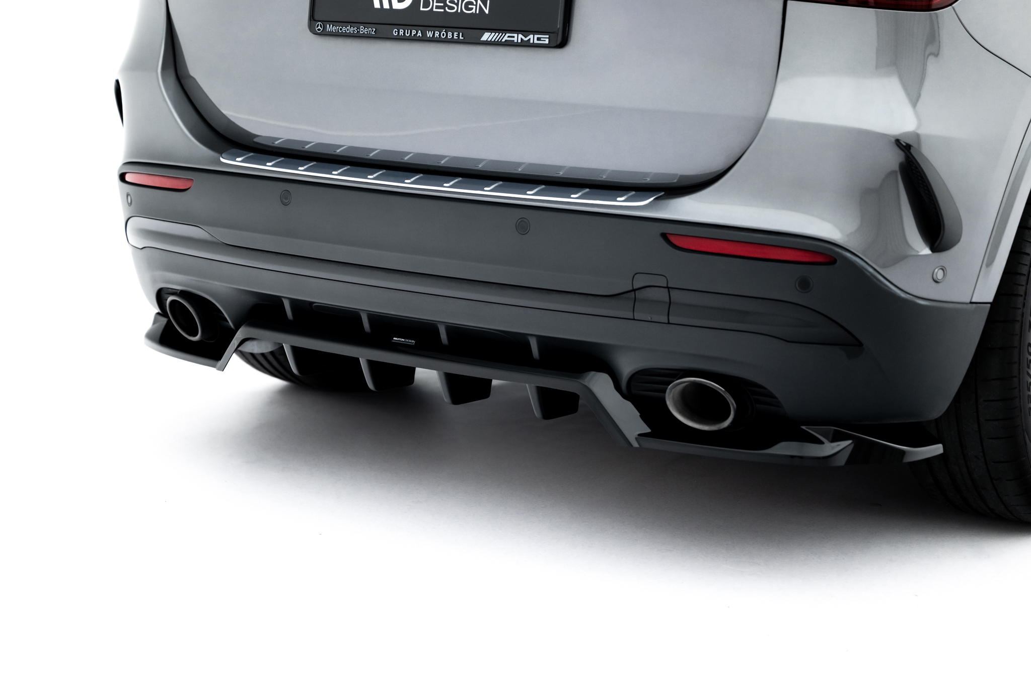 Street+ Mittlerer Diffusor RACE Heck Ansatz passend für Mercedes-AMG GLA 35 H247 FL schwarz Hochglanz