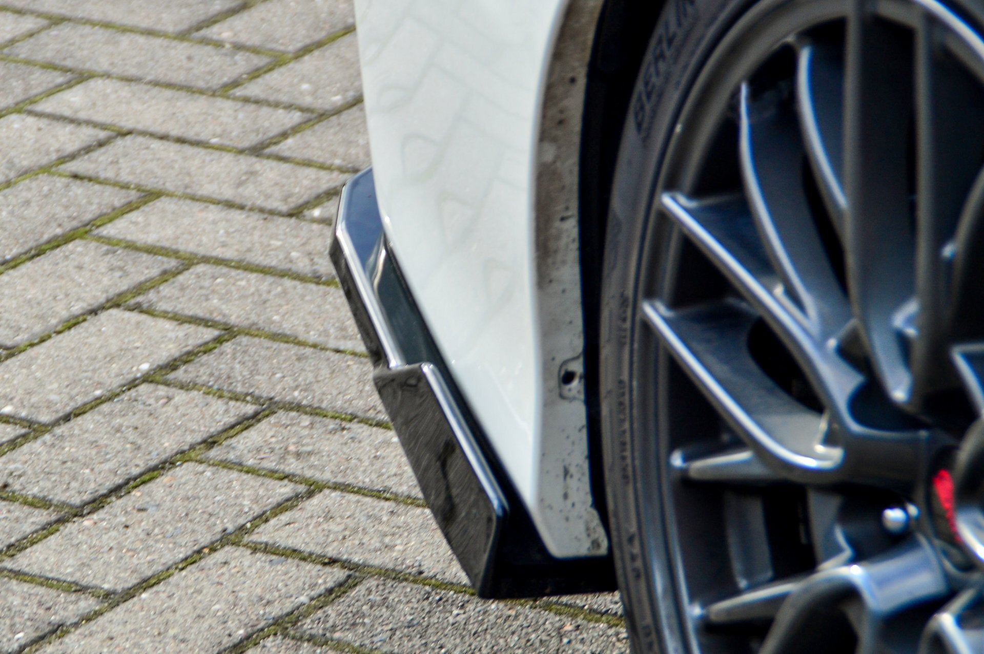 Heckansatz Seitenteile mit Wings für Subaru Impreza WRX STi Schwarz Matt