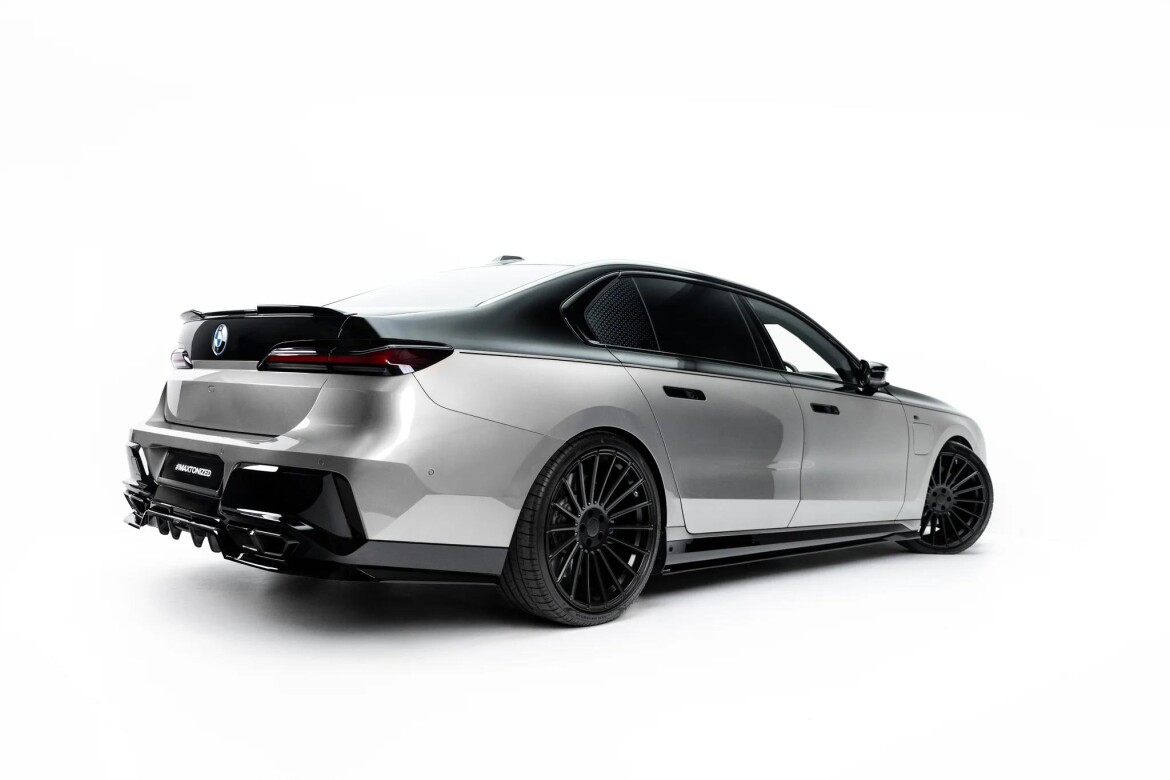Seitenschweller Ansatz (Paar) V.2 passend für BMW M760e G70 schwarz Hochglanz