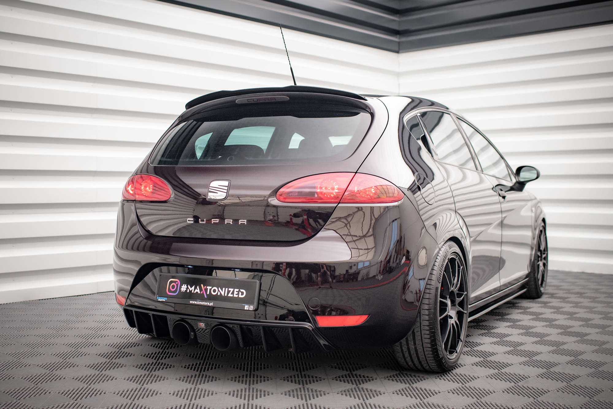 Spoiler CAP für Seat Leon Cupra / FR Mk2 schwarz Hochglanz