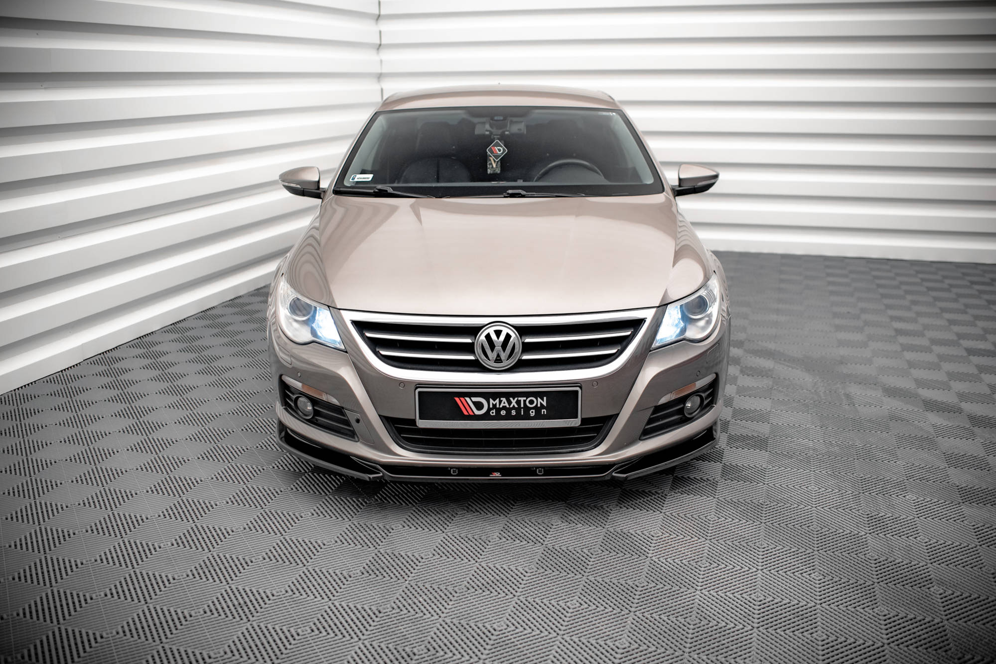 Street+ Spoilerlippe Front Ansatz V.4 passend für VW Passat CC schwarz Hochglanz