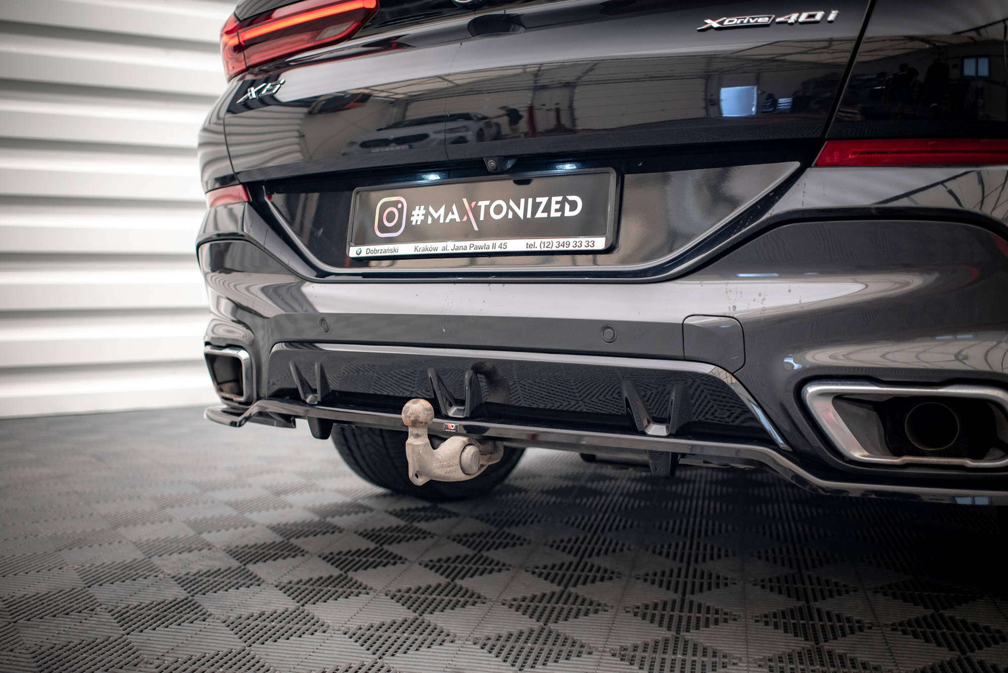 Street+ Mittlerer Diffusor RACE Heck Ansatz V.3 passend für BMW X6 M-Paket G06 schwarz Hochglanz
