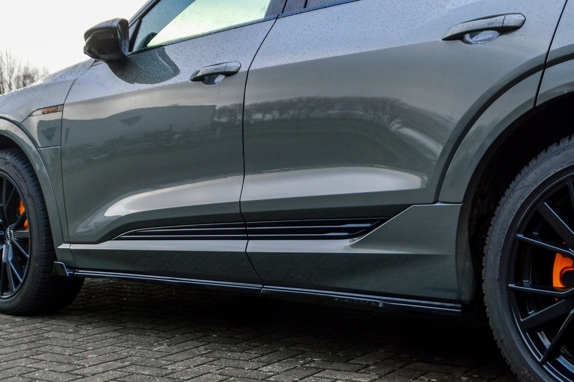 CUP Seitenschweller 6.tlg. mit Wing vorne für Audi E-Tron Quattro Schwarz Matt