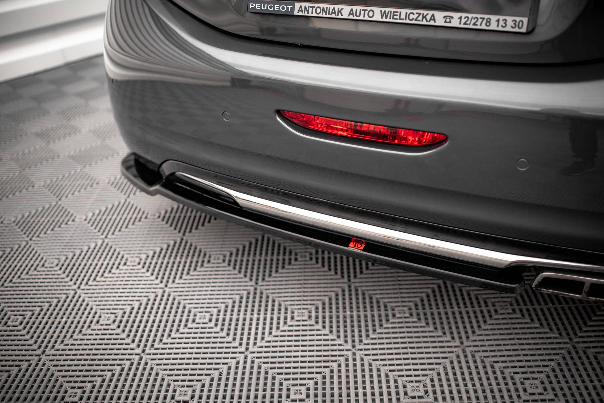 Street+ Heck Ansatz Flaps passend für Peugeot 208 GTi Mk1 schwarz Hochglanz