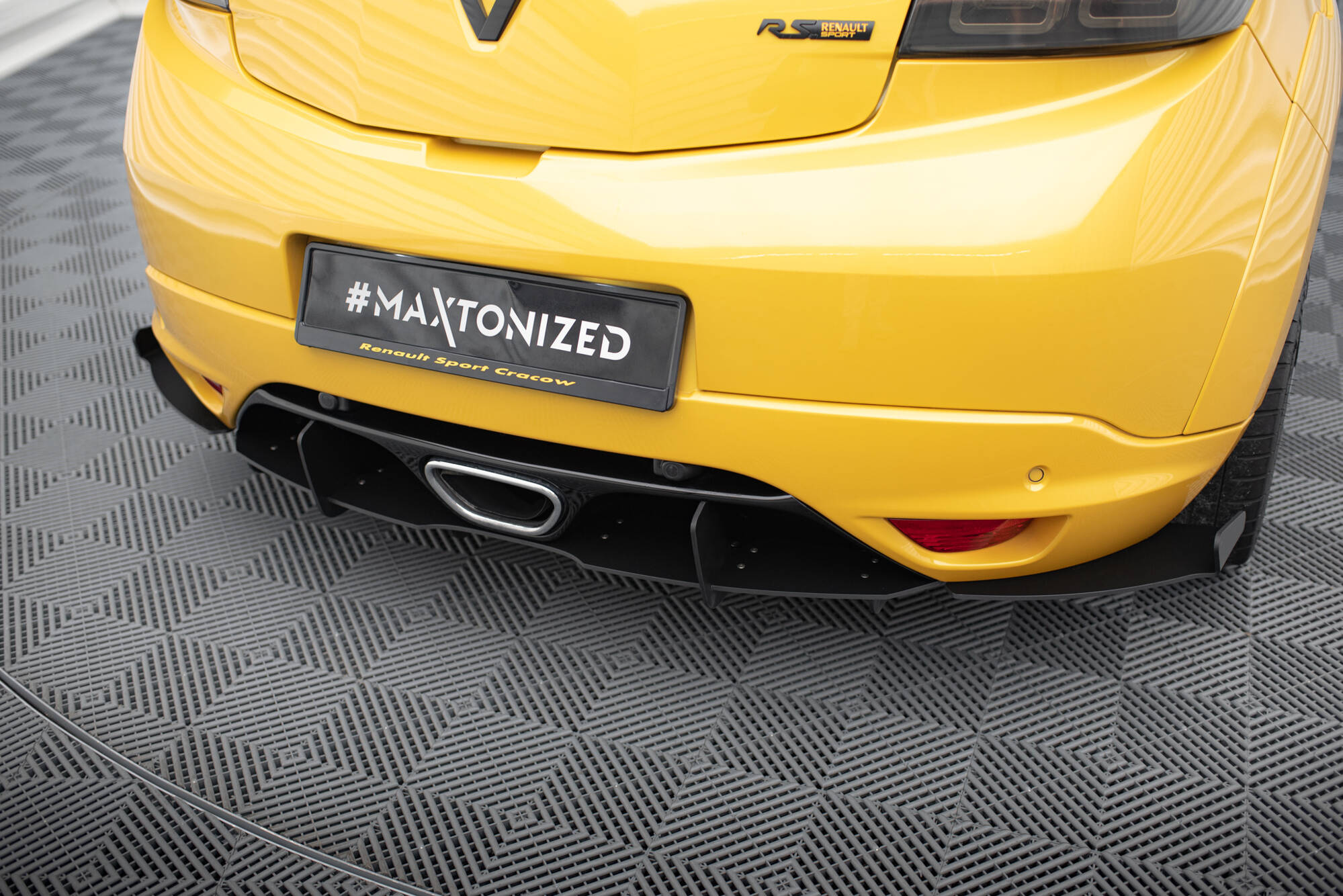Heck Ansatz Flaps Diffusor für RENAULT MEGANE MK3 RS