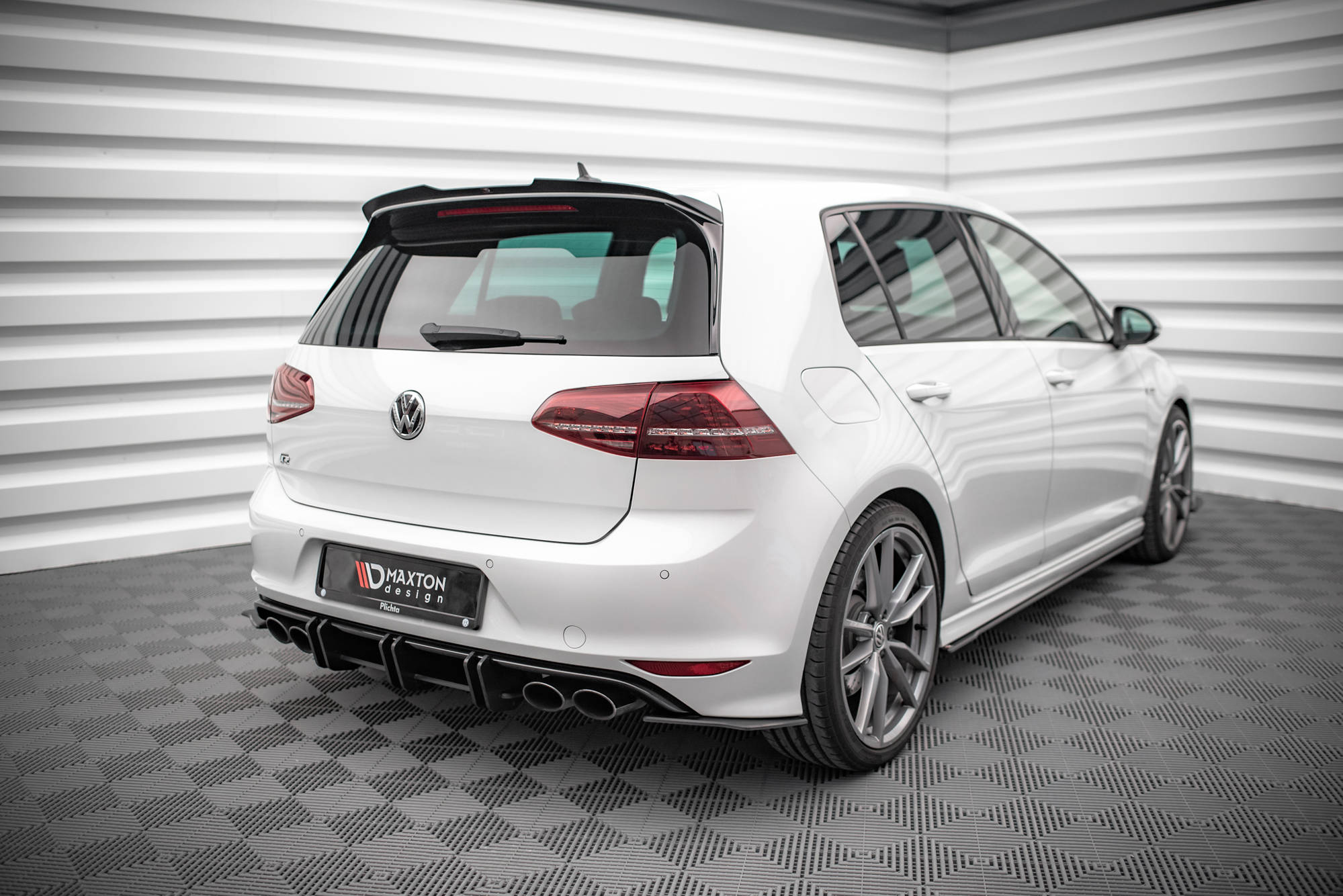 Street Pro Heckschürze Heck Ansatz Diffusor passend für VW Golf R Mk7 rot