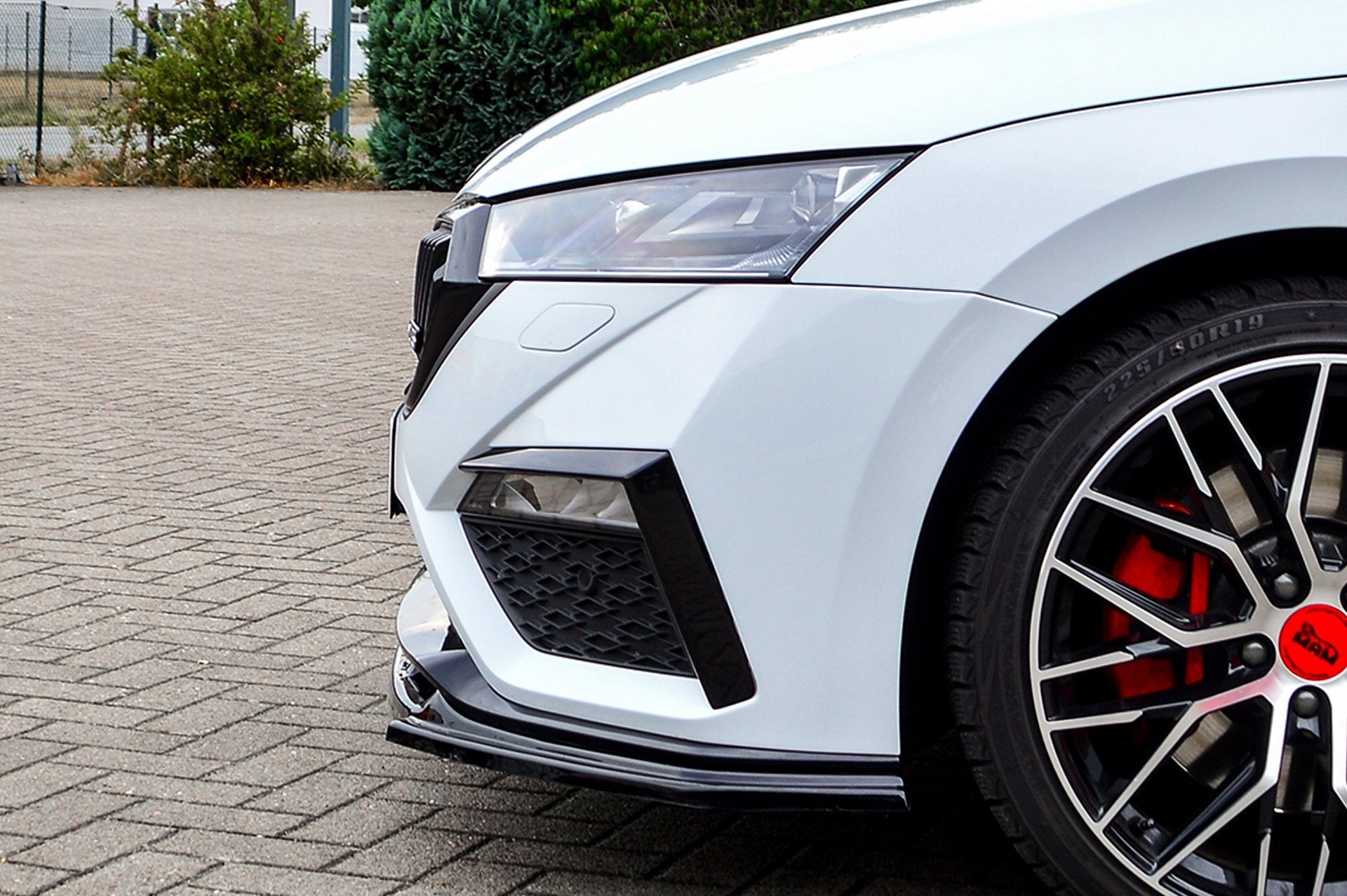 Cup Frontspoilerlippe für Skoda Octavia RS NX ab Bj.2020- Carbon Optik