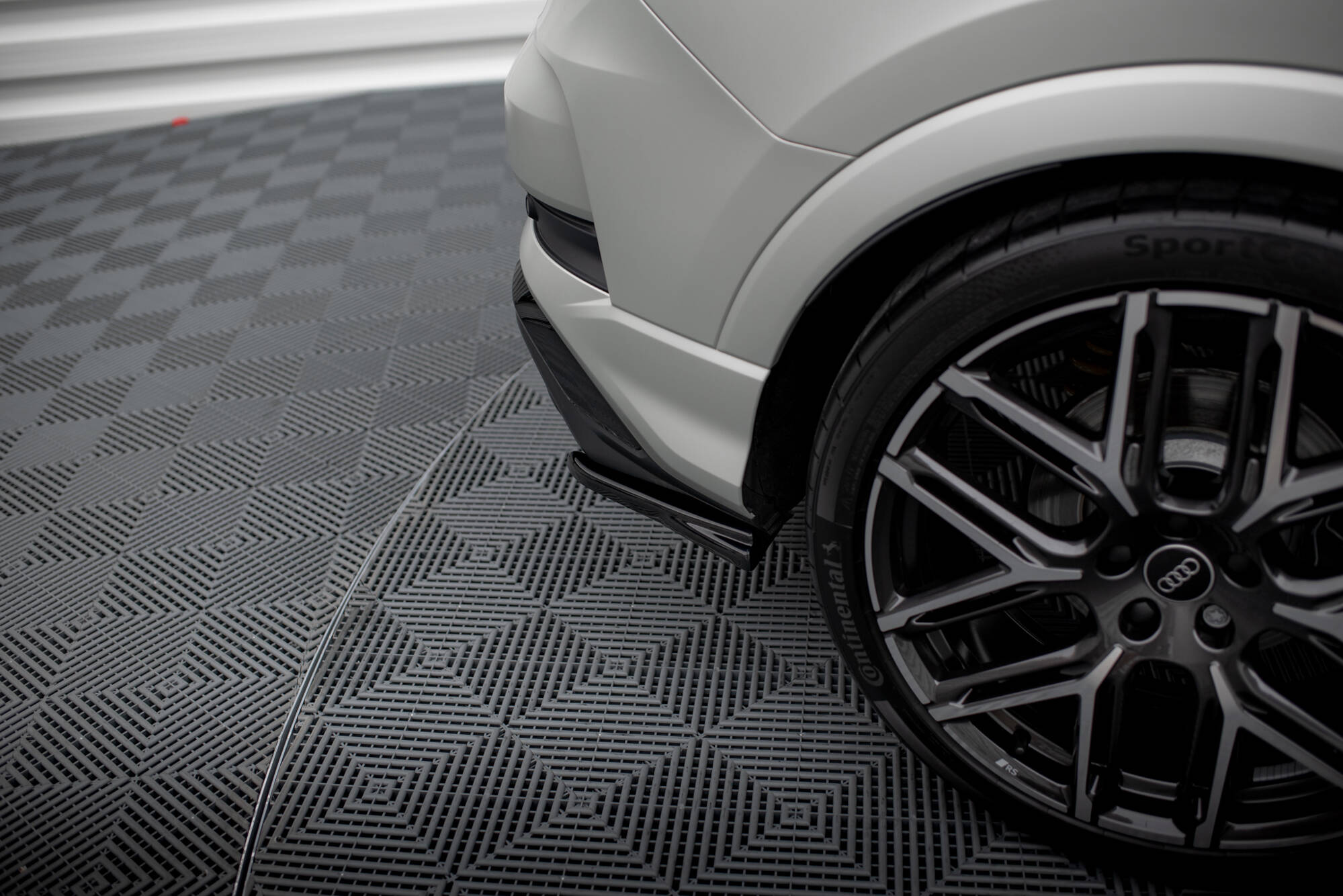 Street+ Heck Ansatz Flaps passend für Audi RSQ3 Sportback / SUV F3 schwarz Hochglanz