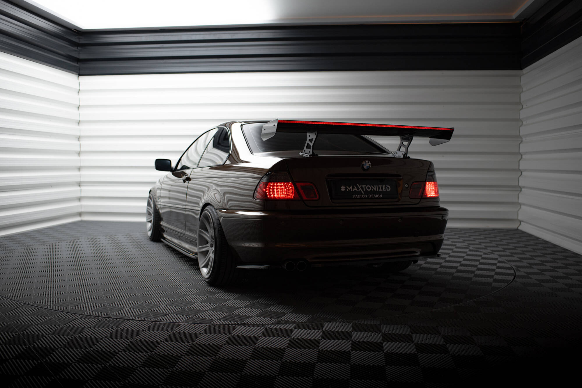 Carbon Heck Spoiler Heckflügel Standfuß Innen + LED passend für BMW 3er Coupe E46