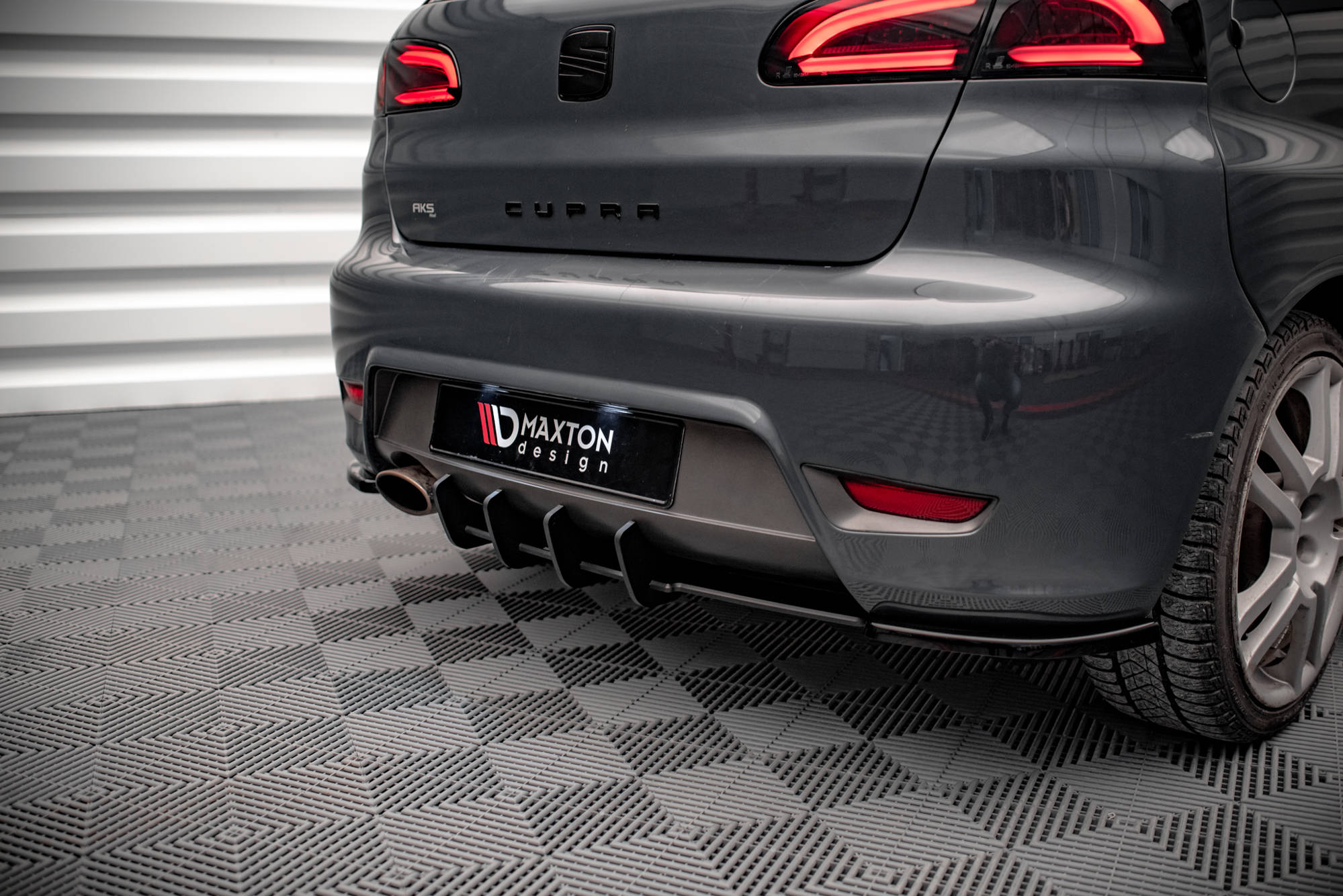 Street Pro Heckschürze Heck Ansatz Diffusor passend für Seat Ibiza CUPRA Mk3 rot