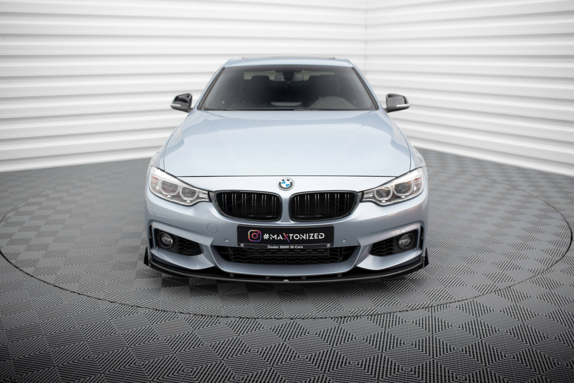 Street Pro Spoilerlippe Front Ansatz + Flaps passend für BMW 4er Coupe / Gran Coupe / Cabrio M-Paket F32 / F36 / F33 schwarz Hochglanz