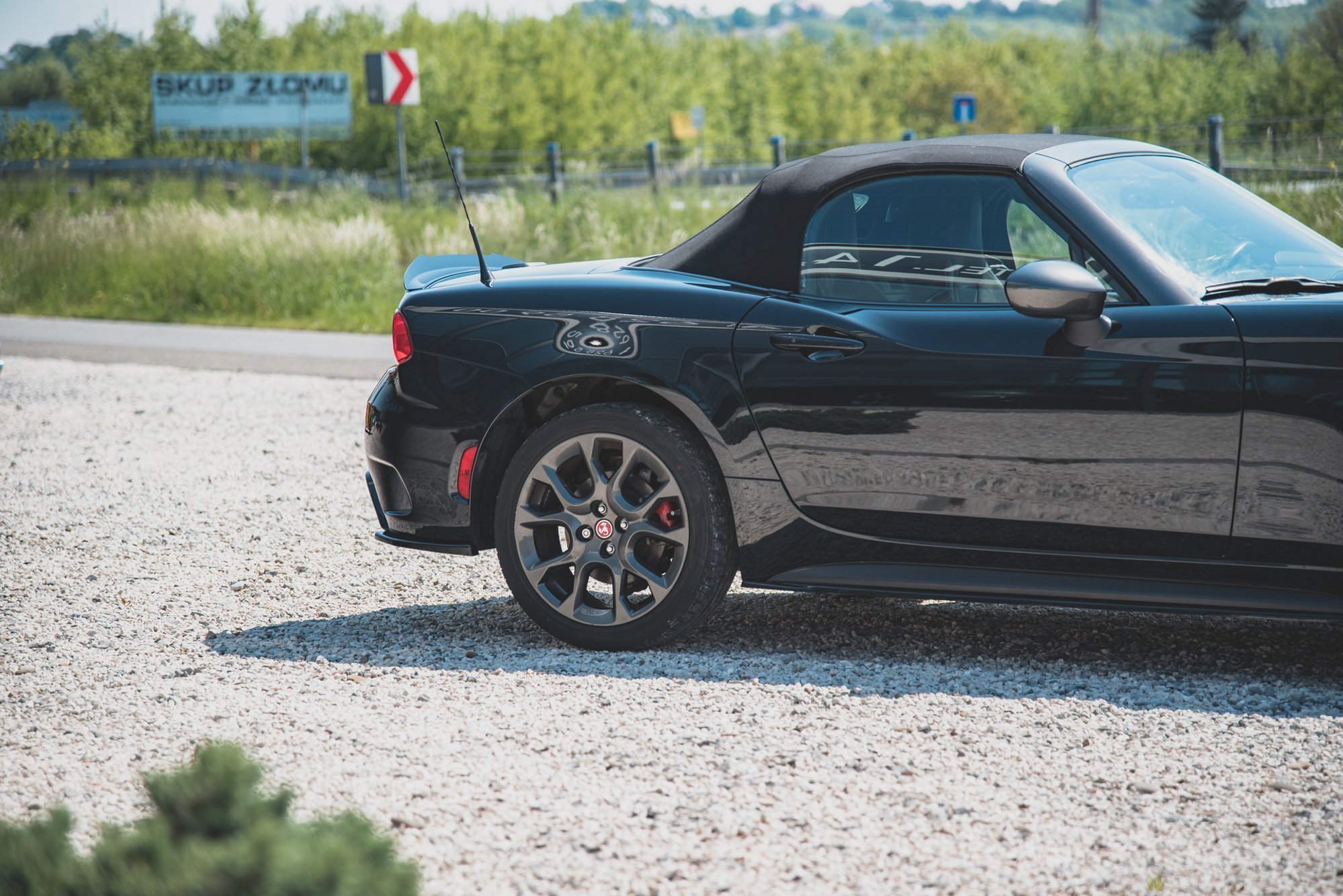 Diffusor Flaps passend für ABARTH 124 Spider schwarz Hochglanz