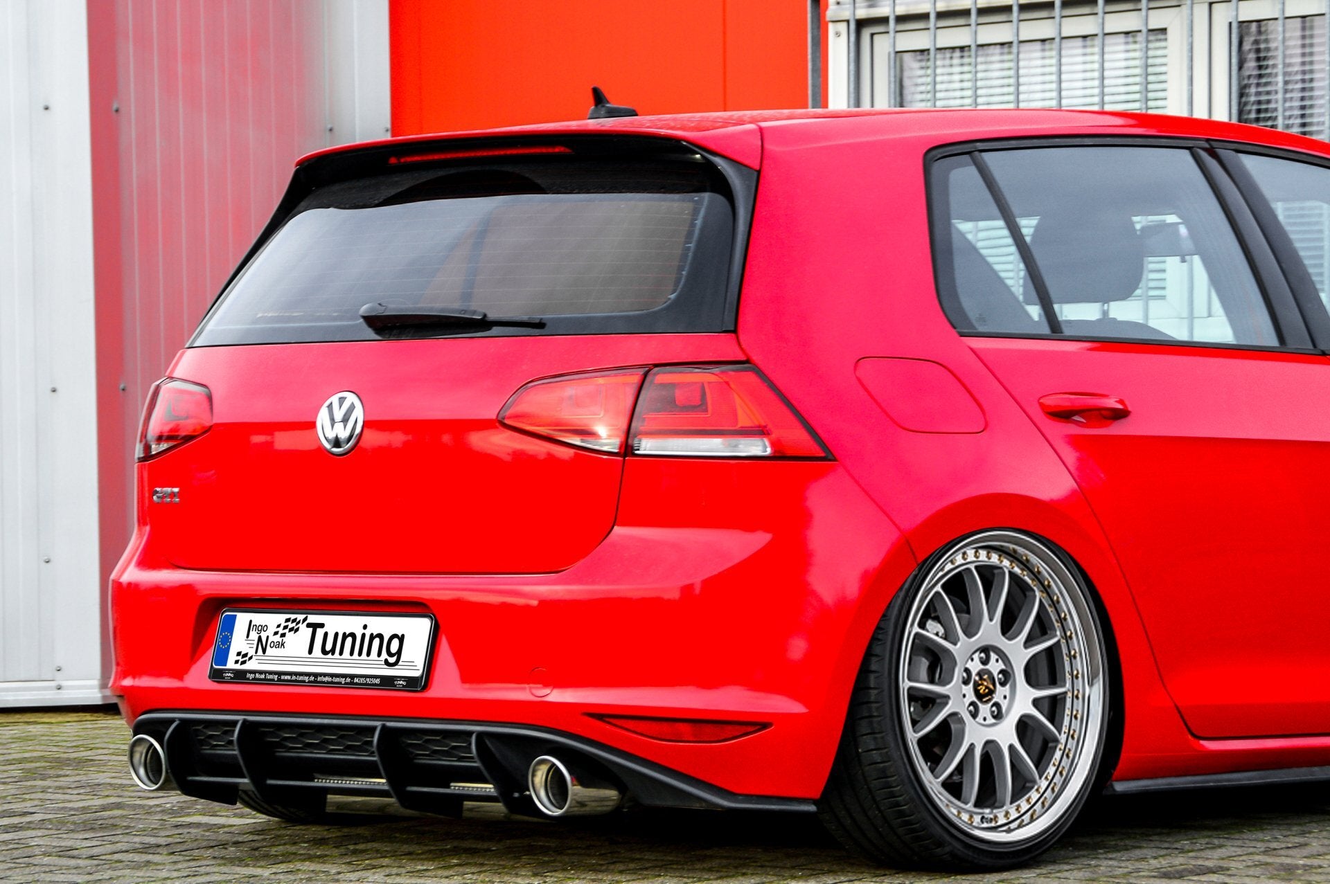V2 Bodykit für VW Golf 7 GTI Schwarz Matt