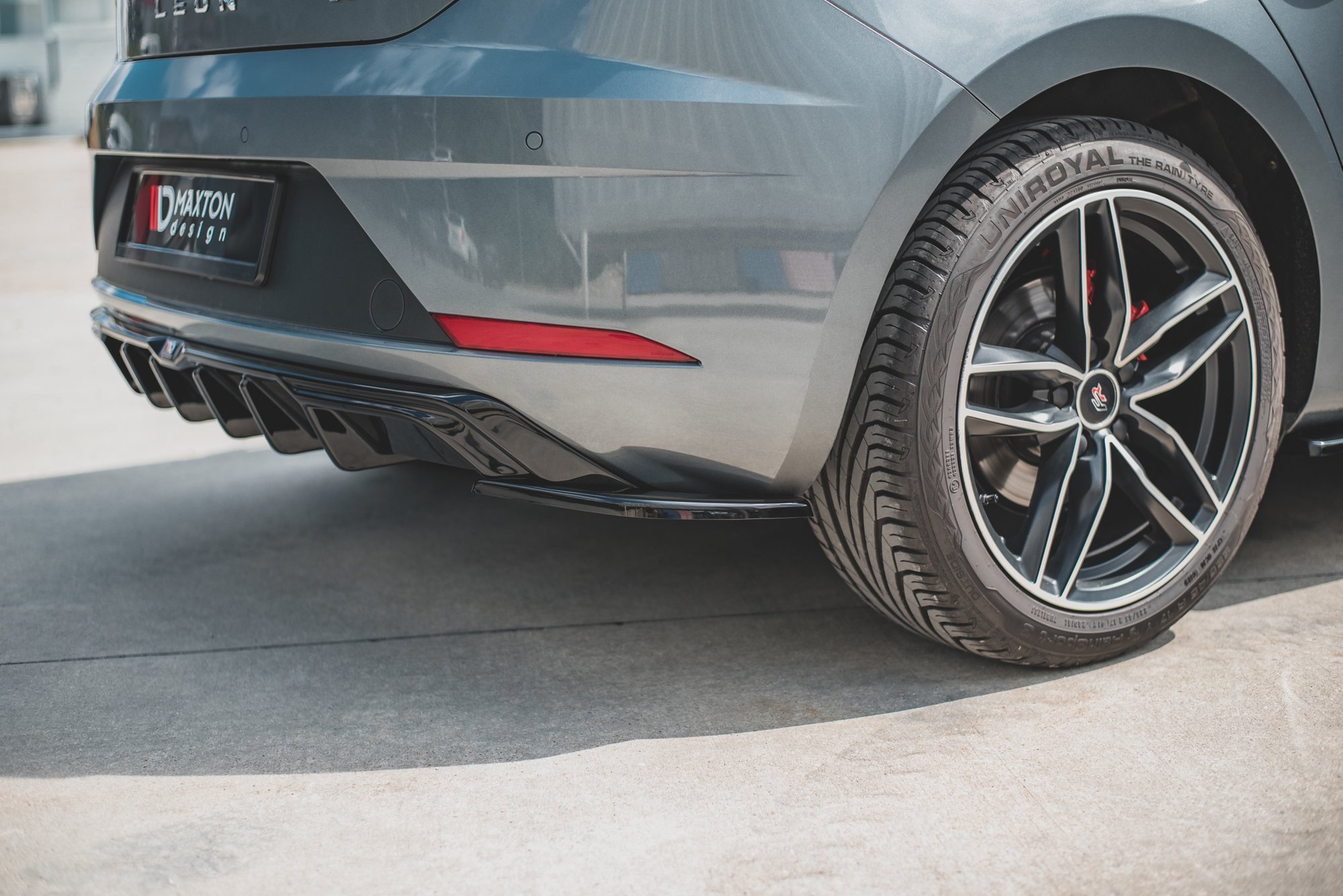 Heck Ansatz Flaps Diffusor für SEAT Leon Mk3 FR Facelift schwarz Hochglanz