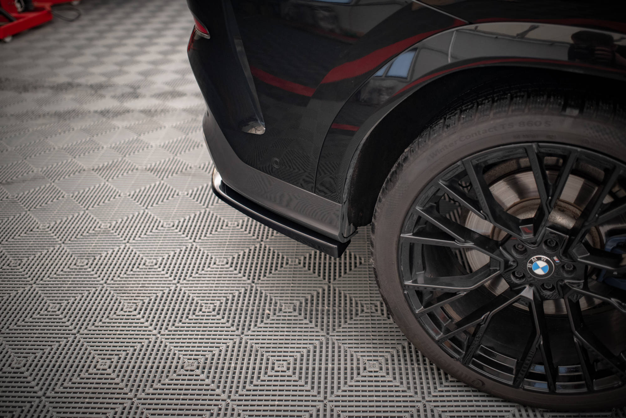 Street+ Mittlerer Diffusor RACE Heck Ansatz V.2 passend für BMW X6 M-Paket G06 schwarz Hochglanz