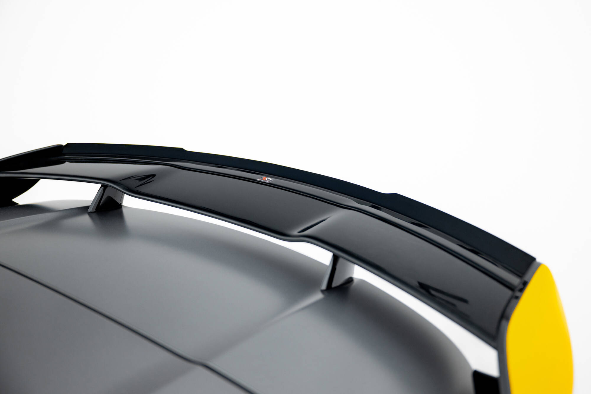 Spoiler CAP für Mercedes-Benz GLA 45 AMG schwarz Hochglanz