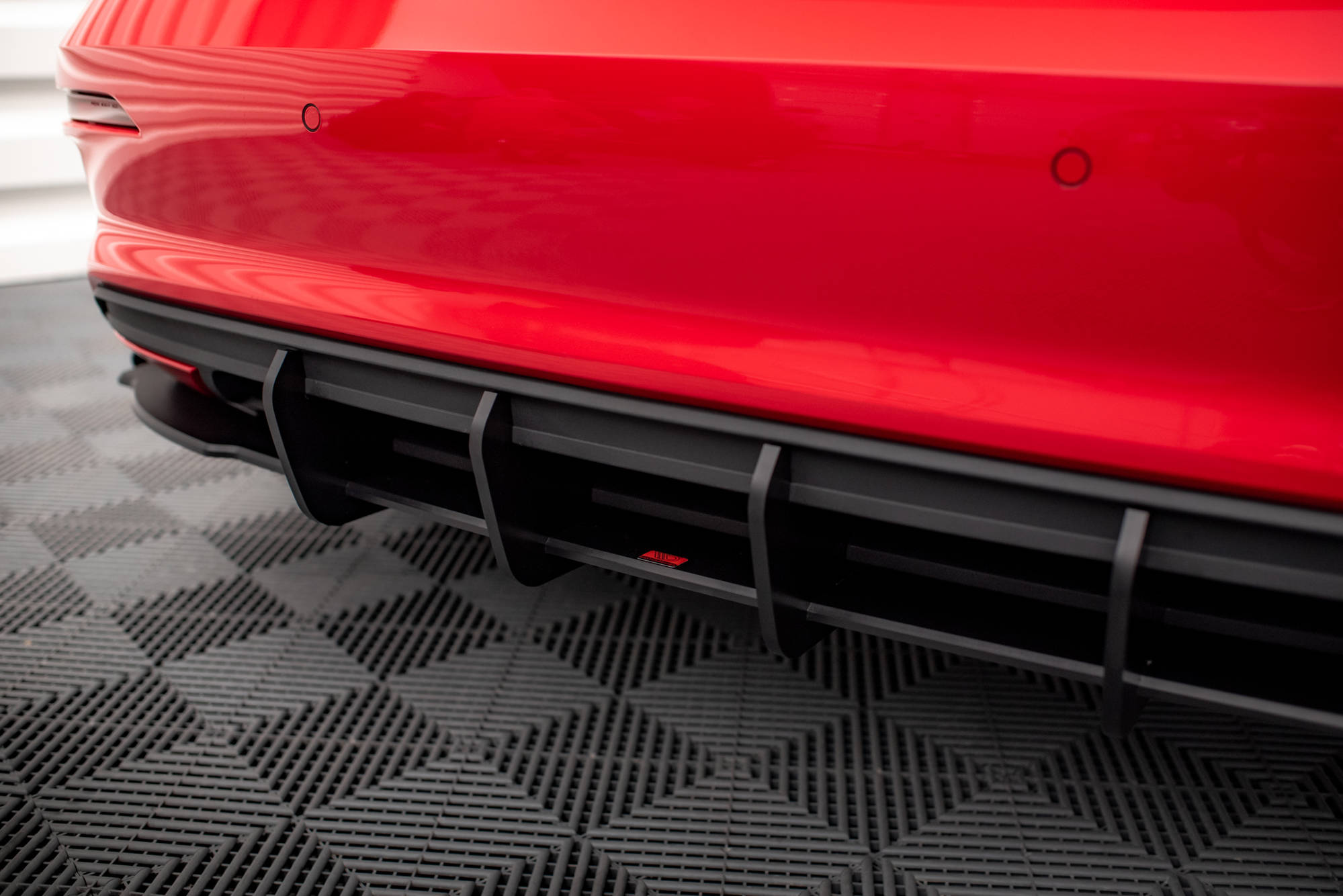 Street Pro Heckschürze Heck Ansatz Diffusor passend für Audi A3 Sportback 8Y schwarz-rot
