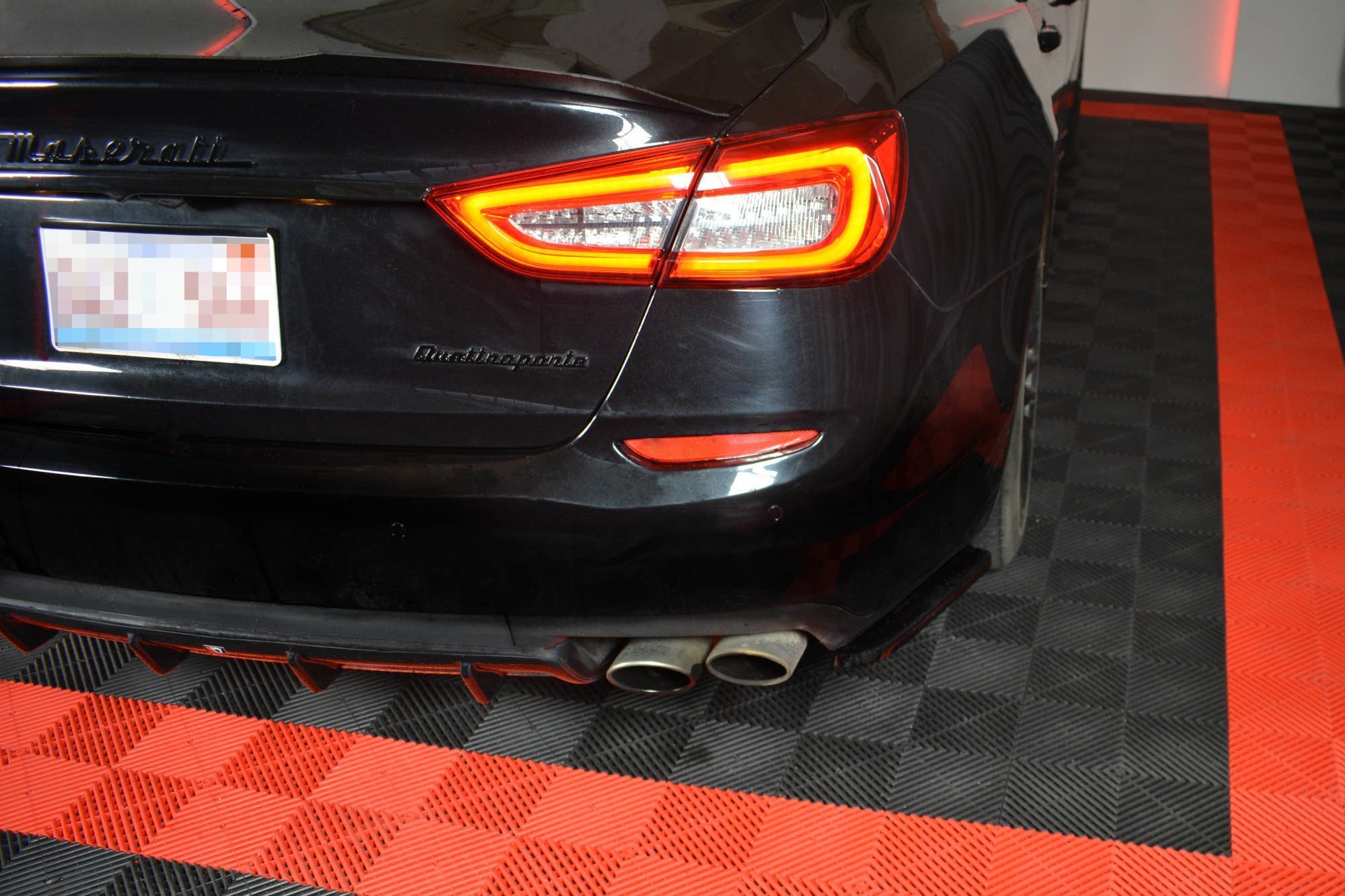 Diffusor Flaps passend für Maserati QUATTROPORTE MK.6 vor FL schwarz matt