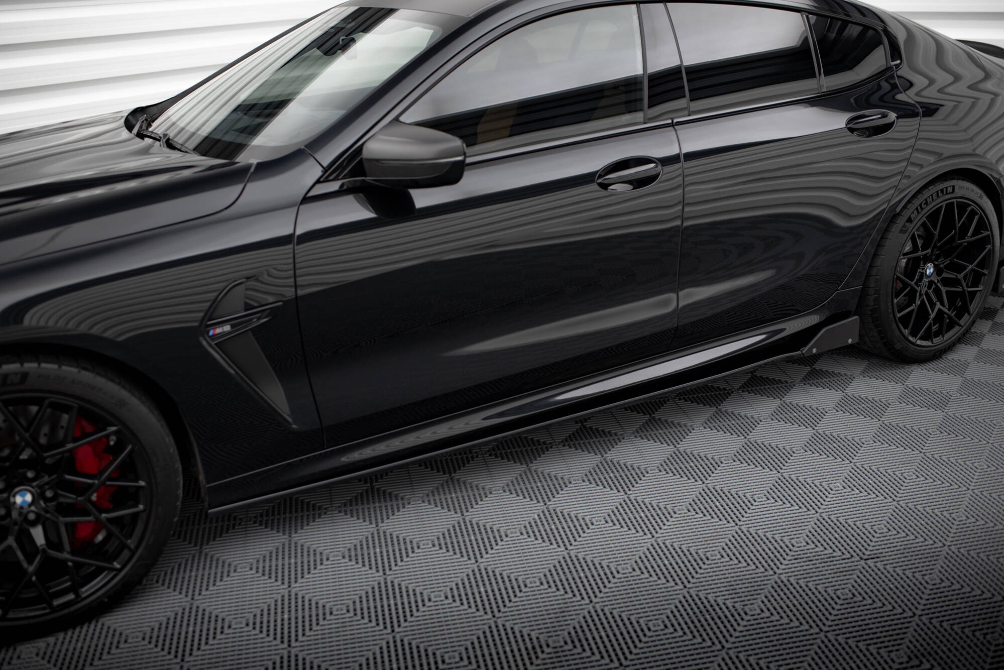 Street+ Seitenschweller Leisten V.1 + Flaps passend für BMW M8 Gran Coupe F93 / 8 Gran Coupe M-Paket G16