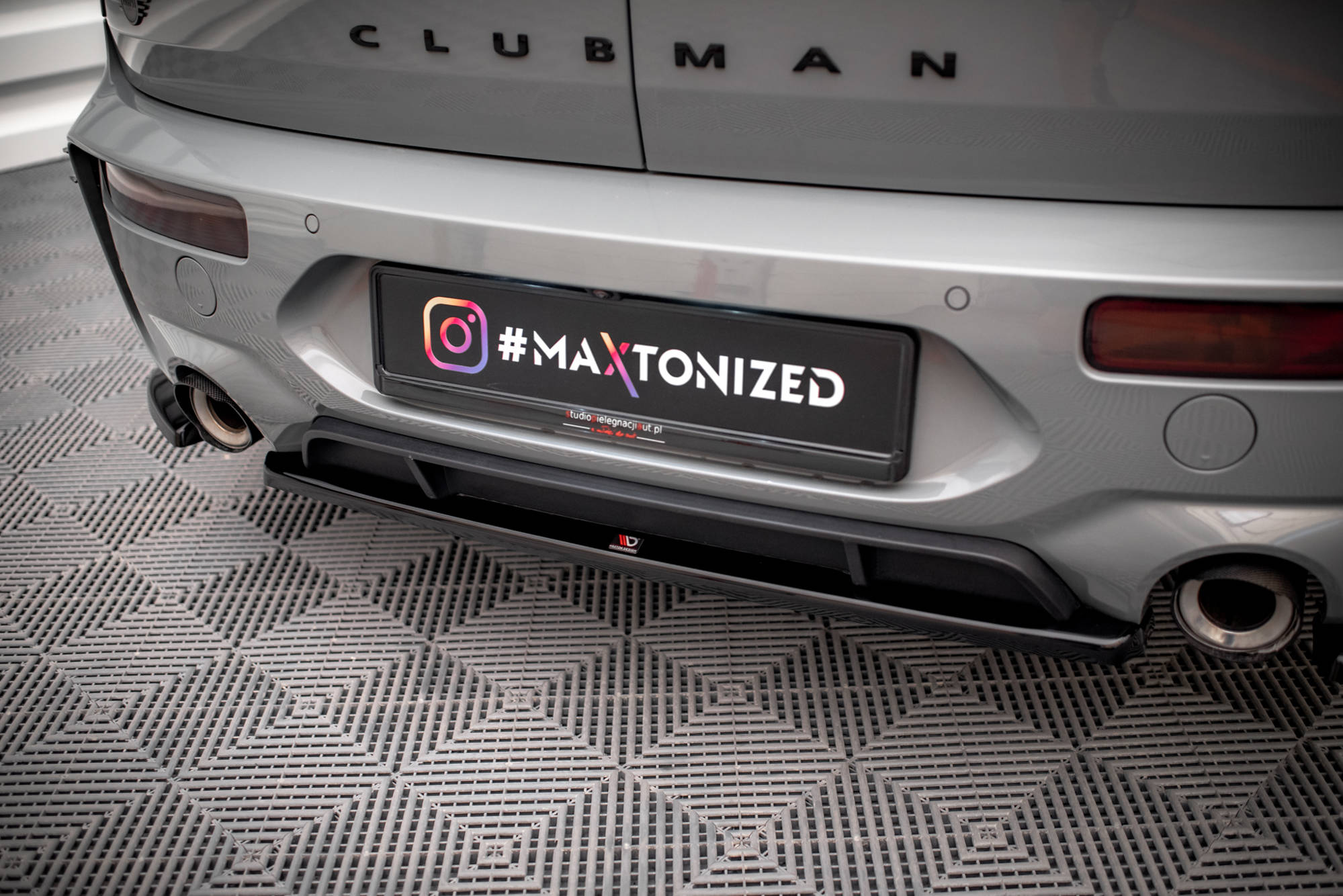 Street+ Mittlerer Diffusor Heck Ansatz passend für Mini Cooper Clubman John Cooper Works F54 FL schwarz Hochglanz