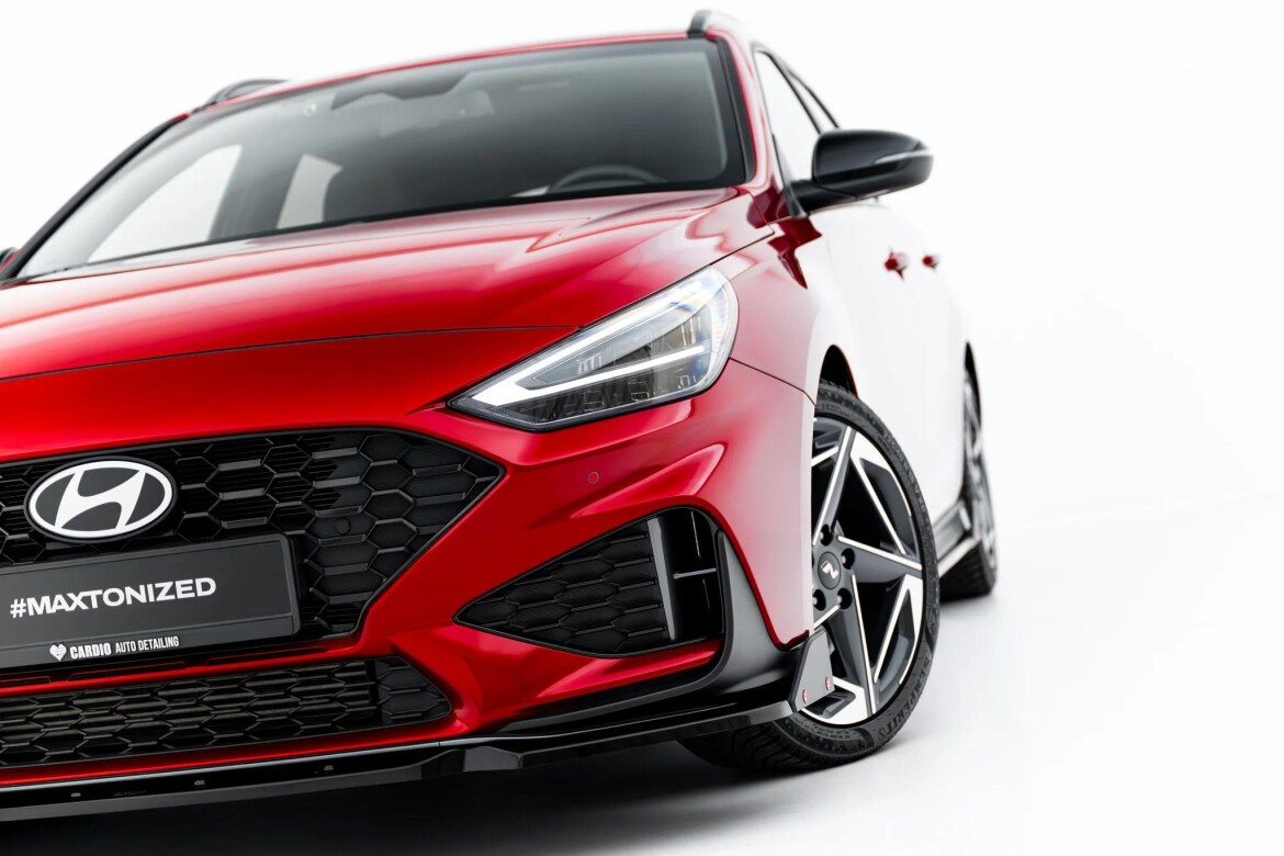 Frontlippe V.1 passend für Hyundai I30 N-Line Wagon Mk3 Facelift schwarz Hochglanz + Flaps matt
