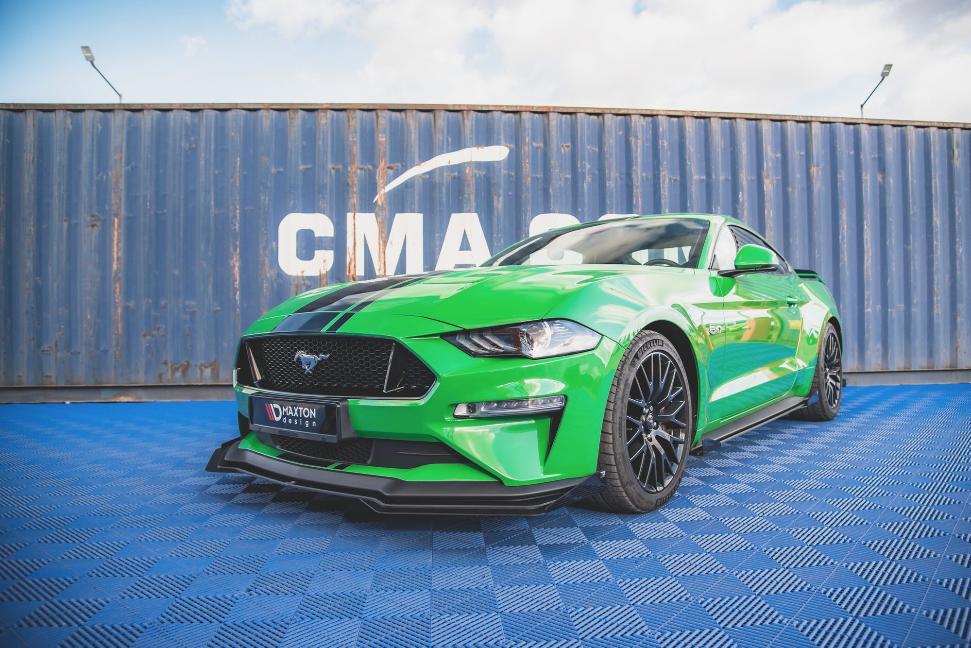Street Pro Spoilerlippe Front Ansatz V.1 passend für Ford Mustang GT MK6 FL rot+ Hochglanz Flaps