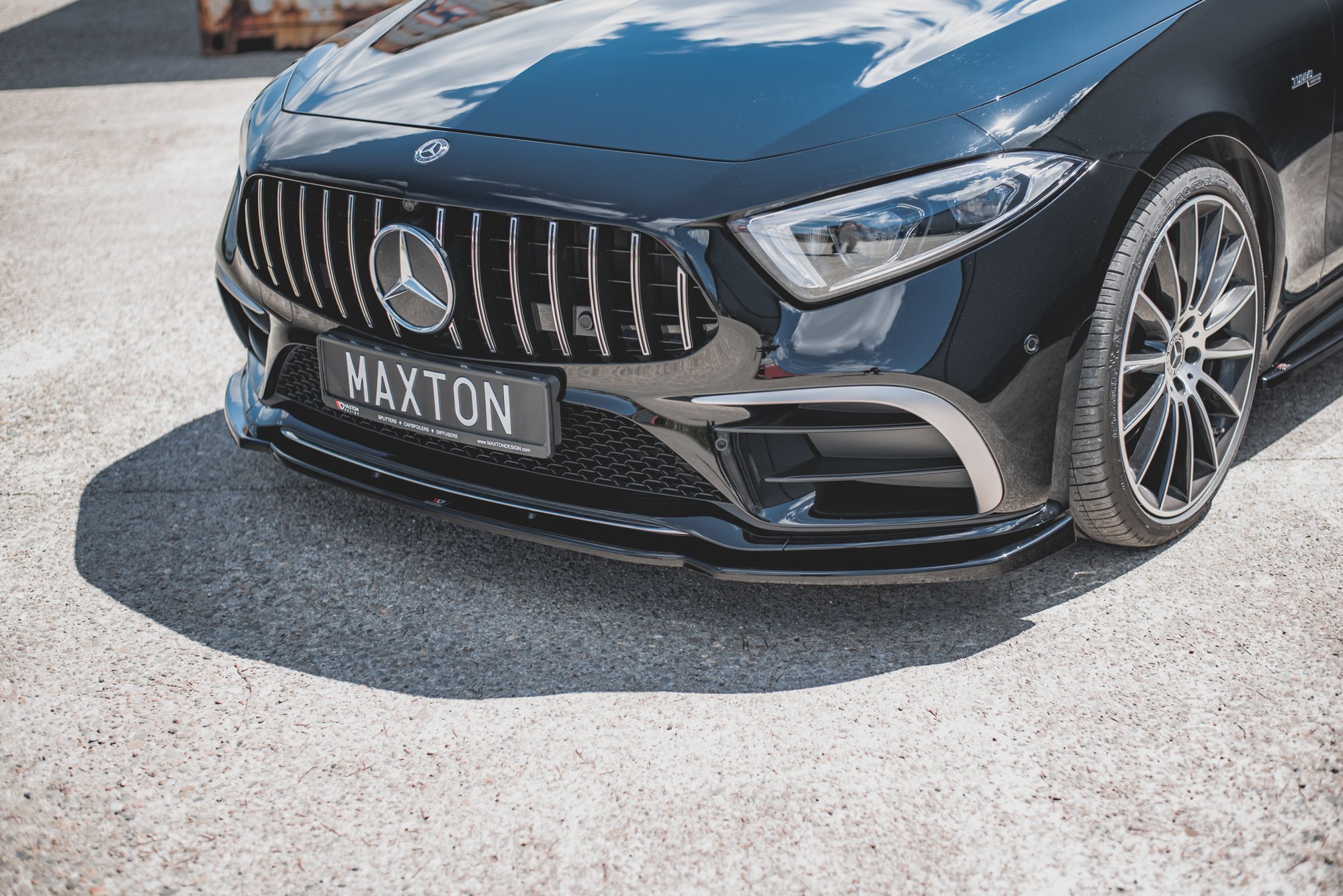 Front Ansatz V.2 für Mercedes-AMG CLS 53 C257 schwarz Hochglanz