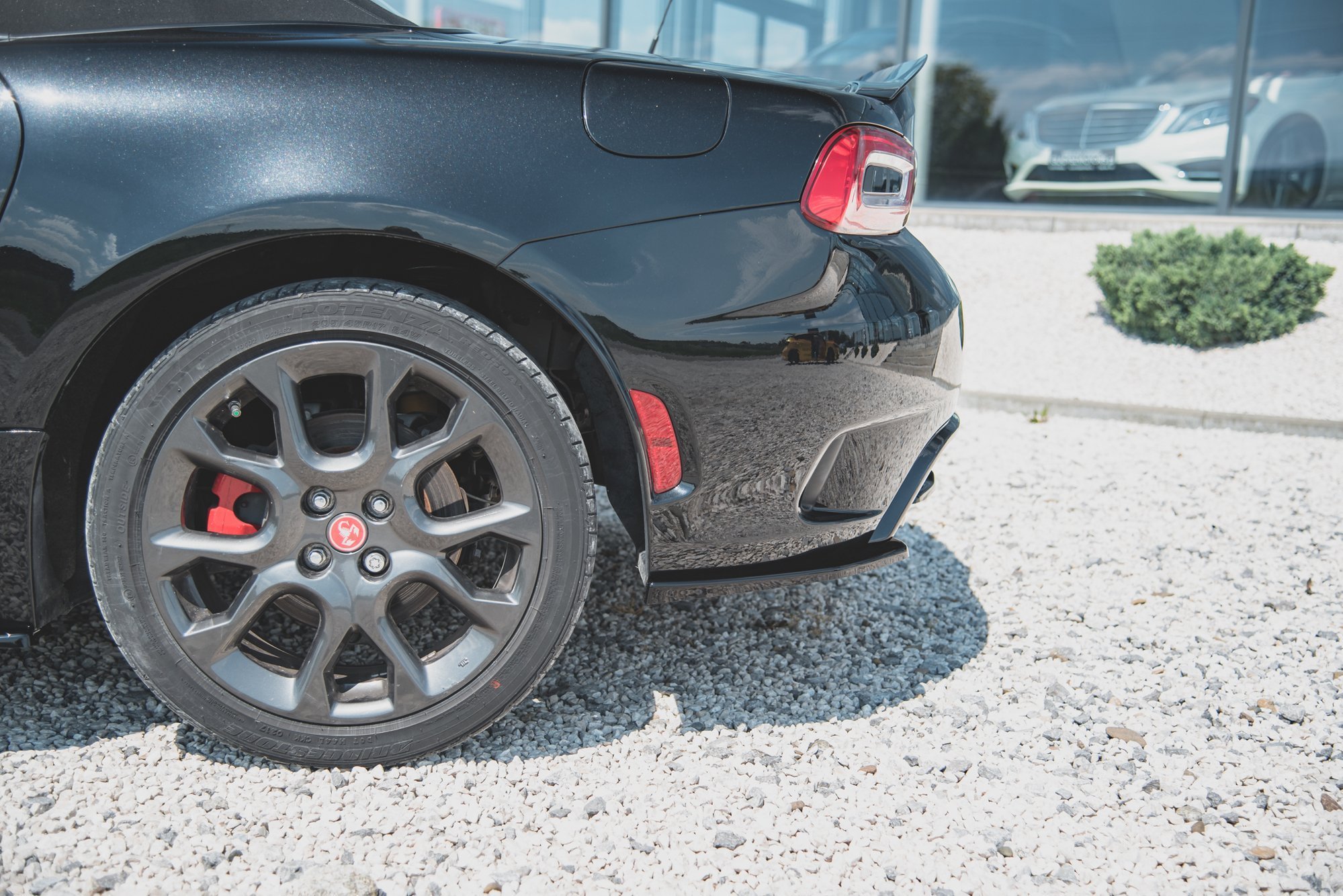 Diffusor Flaps passend für ABARTH 124 Spider schwarz Hochglanz