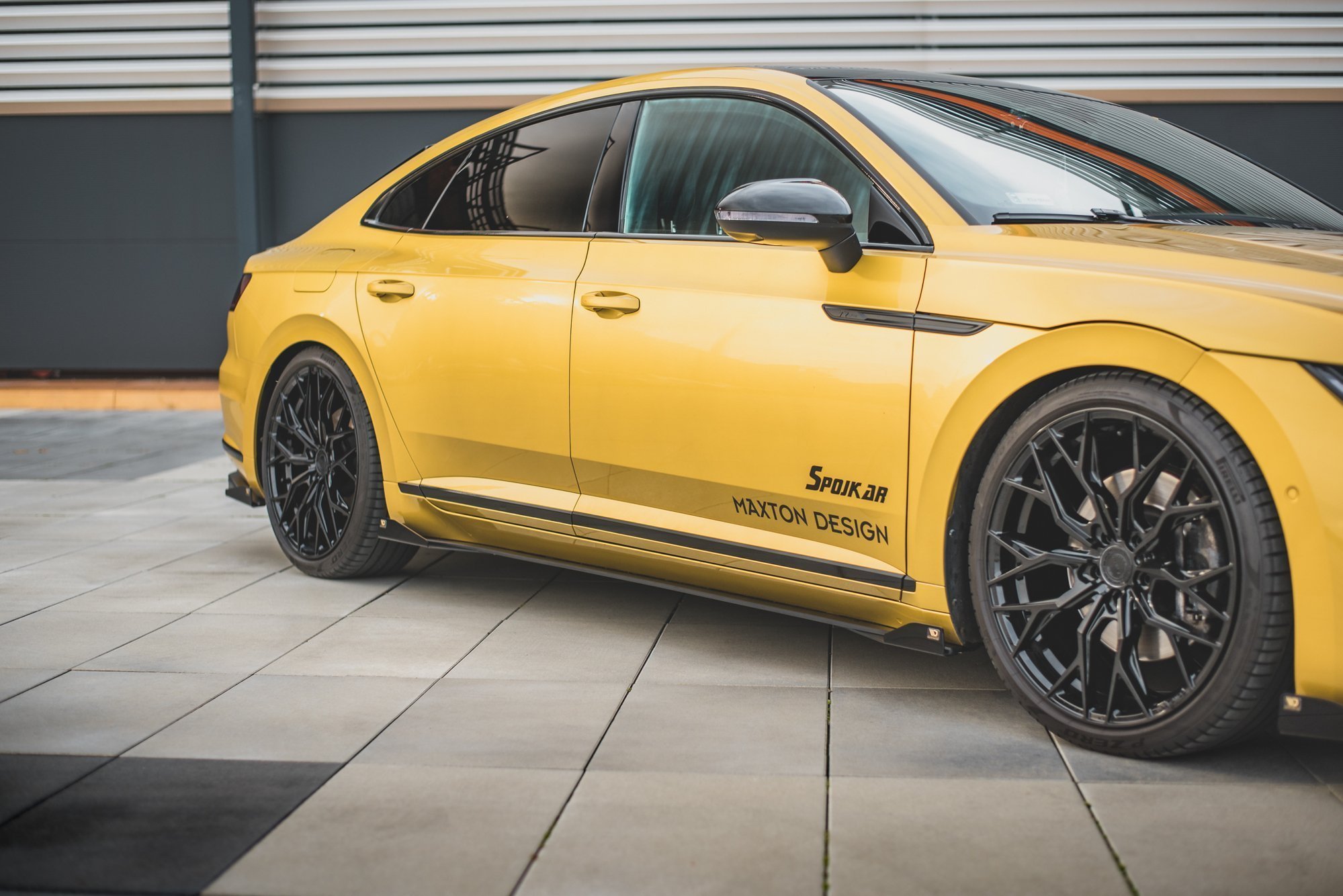 Street Pro Seitenschweller Leisten passend für VW Arteon R-Line rot+ Hochglanz Flaps