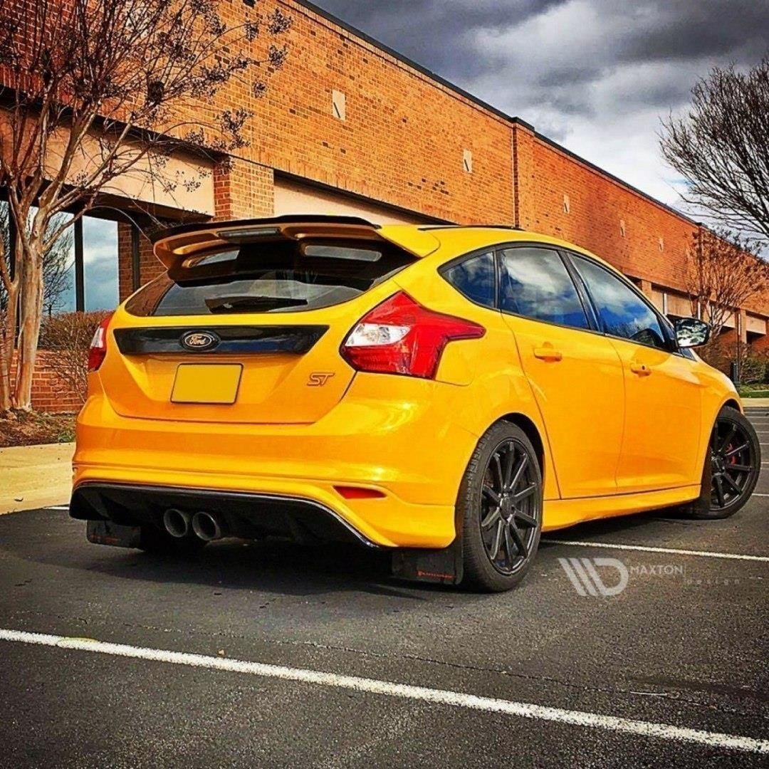 Street+ Heck Ansatz Diffusor passend für Ford Focus ST Mk3 RS Look ABS Kunststoff