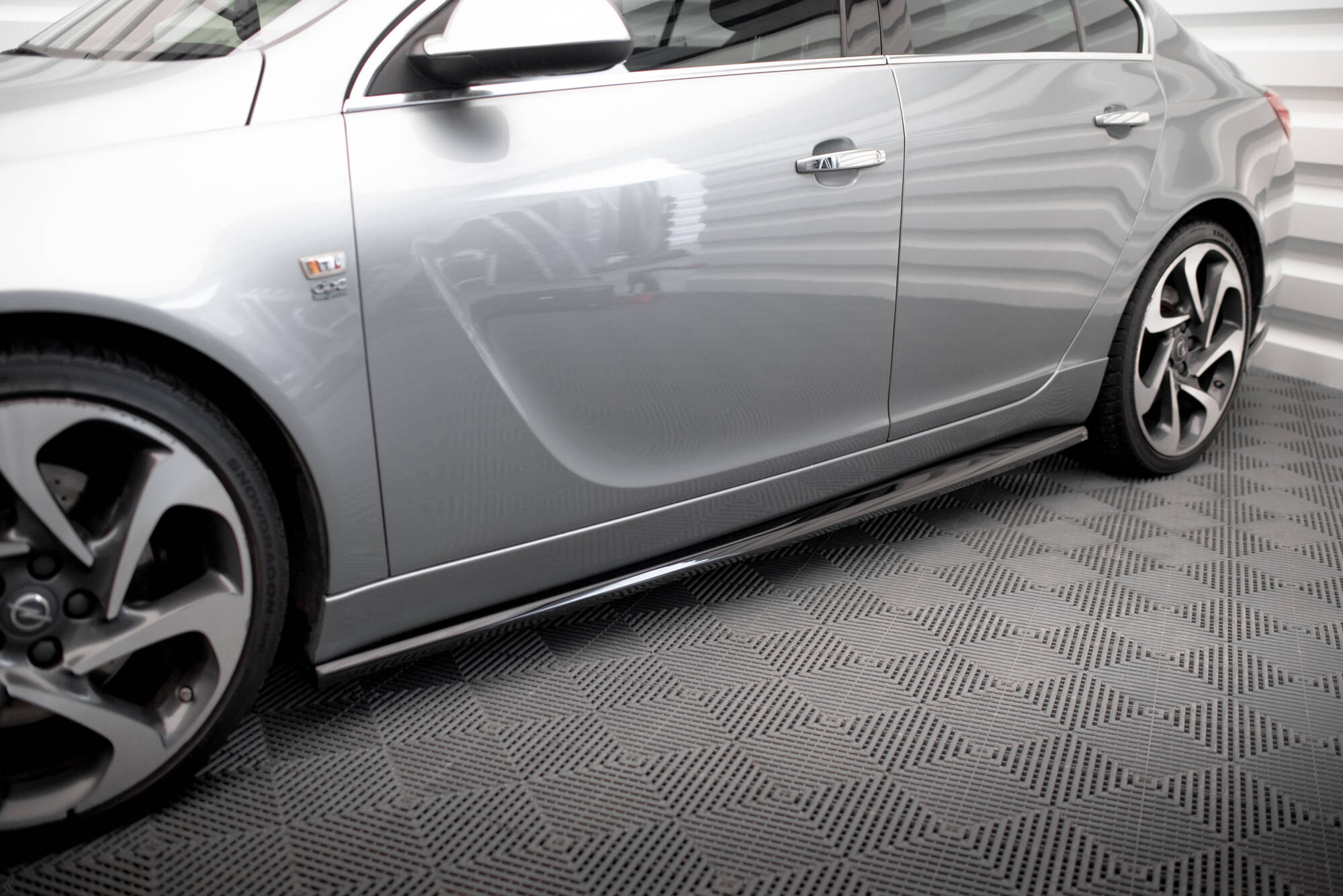 Street+ Seitenschweller Leisten passend für Opel Insignia OPC-Line Mk1 schwarz Hochglanz
