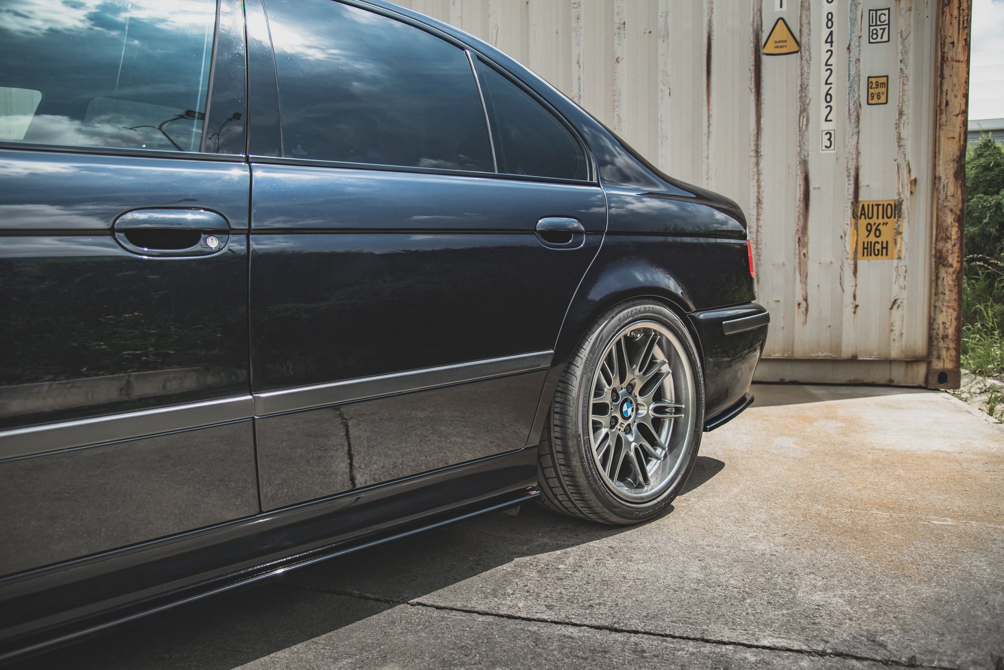 Street+ Seitenschweller Leisten passend für BMW M5 / 5 M-Paket E39 schwarz Hochglanz