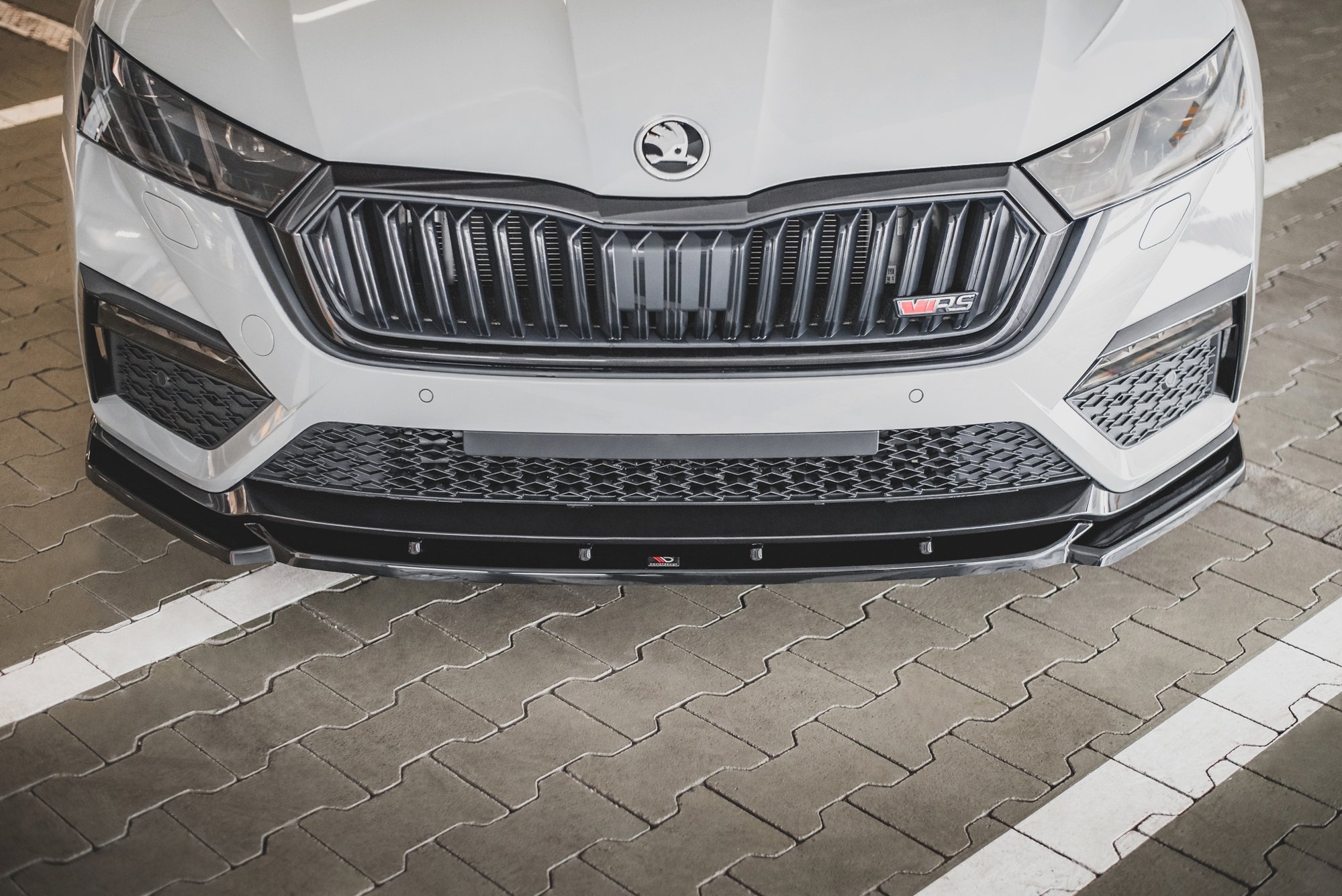 Street+ Spoilerlippe Front Ansatz V.3 passend für Skoda Octavia RS Mk4 schwarz Hochglanz