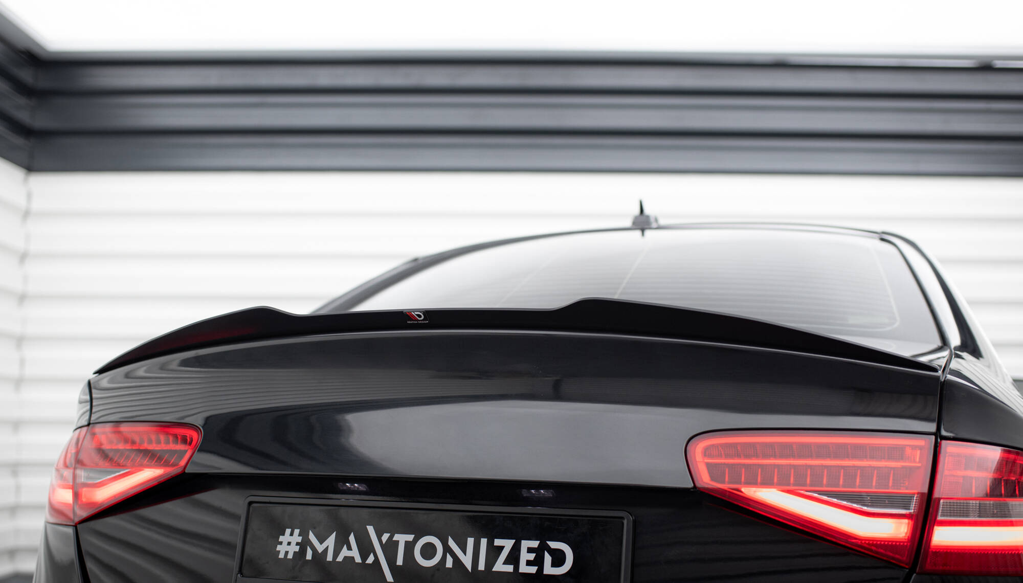 Spoiler CAP für Audi S4 B8 FL Limousine schwarz Hochglanz