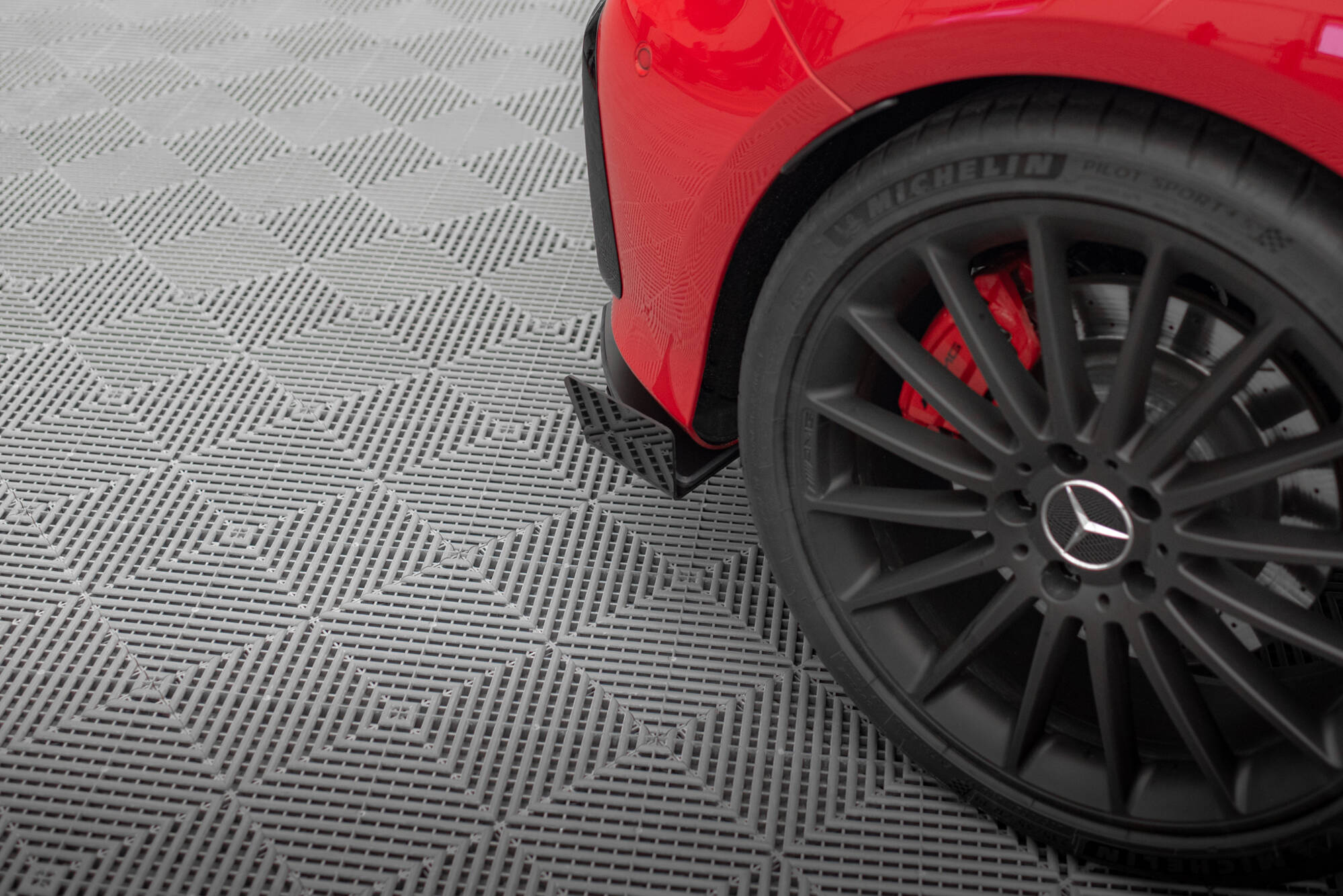 Hintere Seiten Flaps passend für Mercedes A 45 AMG W176 FL schwarz Hochglanz