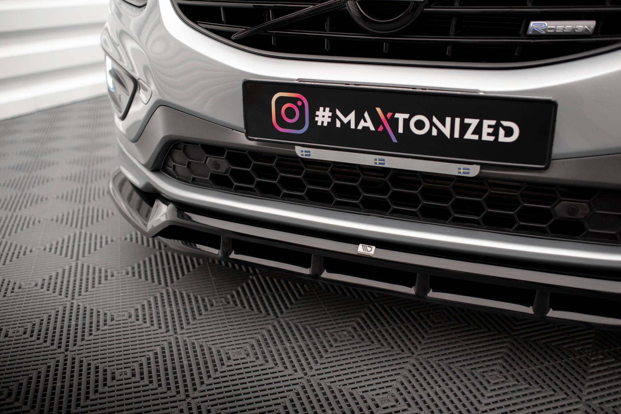 Street+ Spoilerlippe Front Ansatz passend für Volvo XC60 R-Design Mk1 FL schwarz Hochglanz