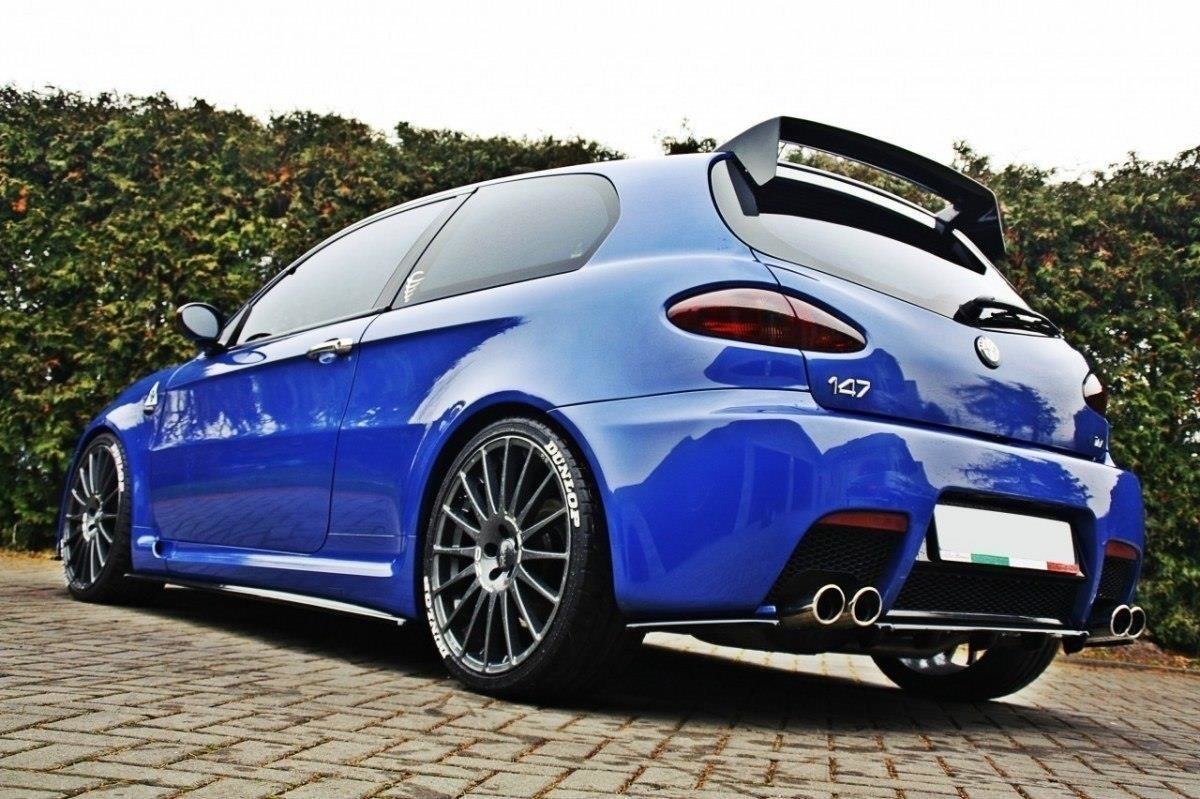 Heck Ansatz Flaps Diffusor für Alfa Romeo 147 GTA schwarz Hochglanz