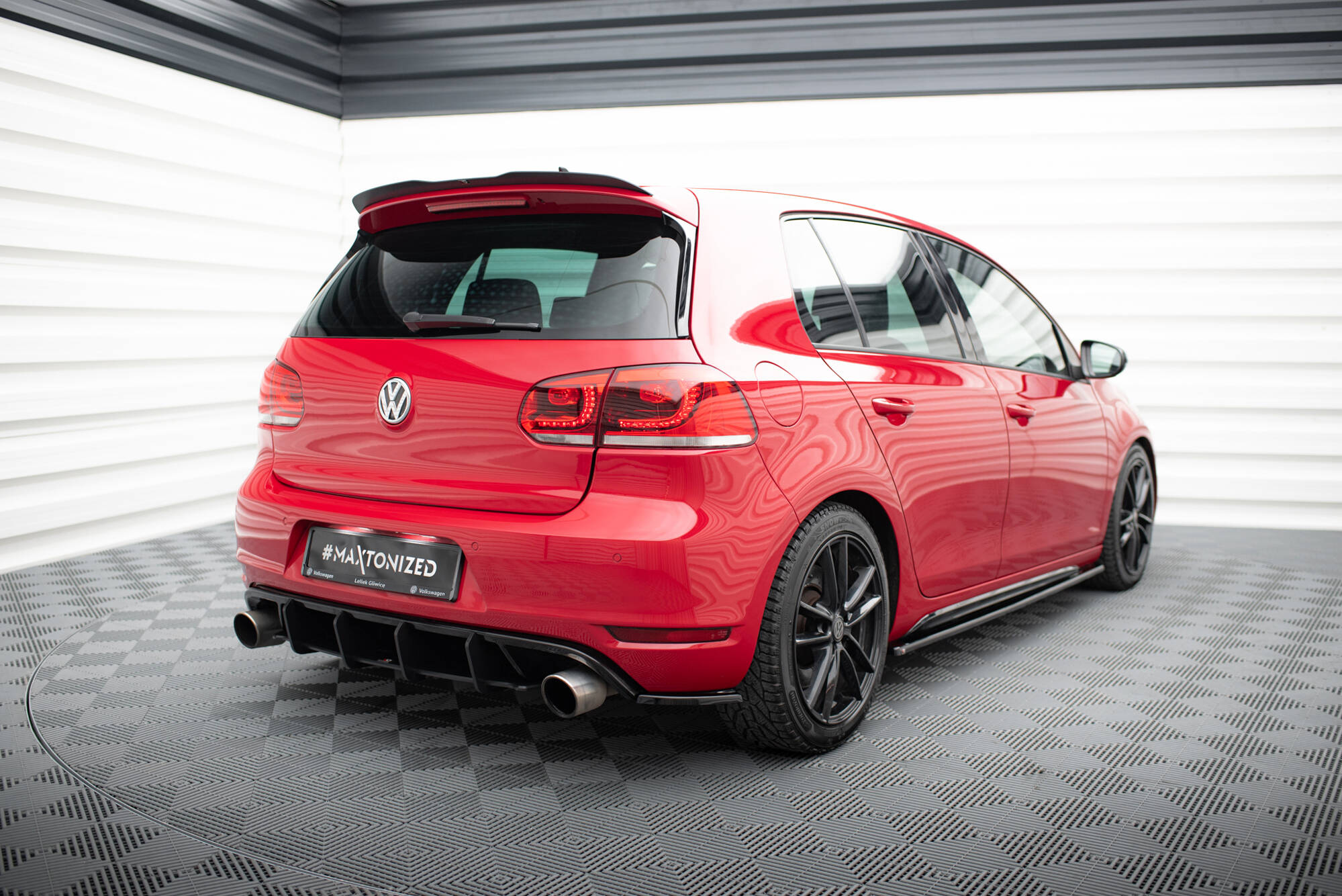 Heck Spoiler Aufsatz Abrisskante passend für VW Golf 6 GTI / R schwarz Hochglanz