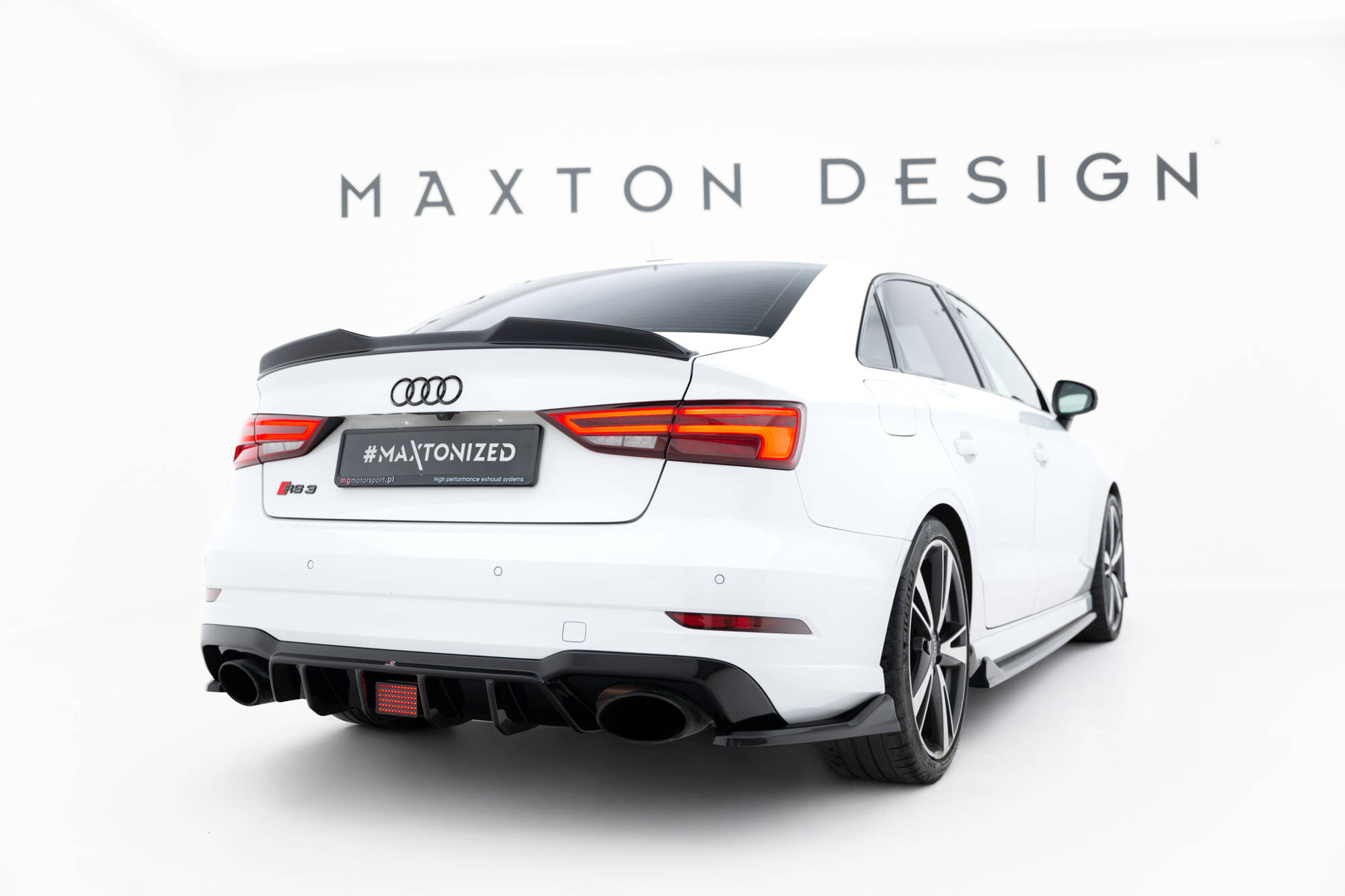 Heck Spoiler Aufsatz Abrisskante 3D passend für Audi RS3 Limousine 8V / 8V FL schwarz Hochglanz