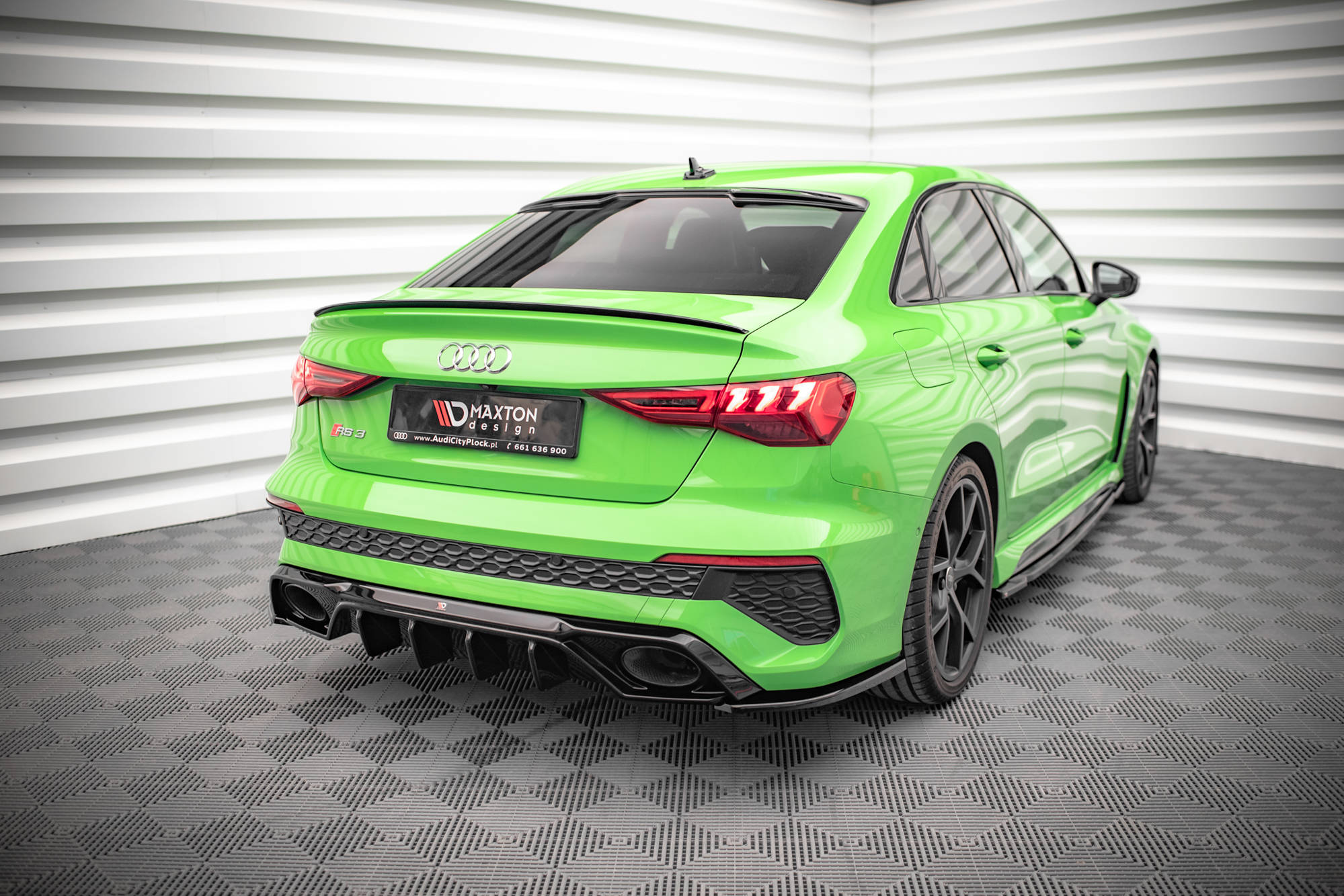 Street+ Heck Ansatz Flaps passend für Audi RS3 Limousine 8Y schwarz Hochglanz