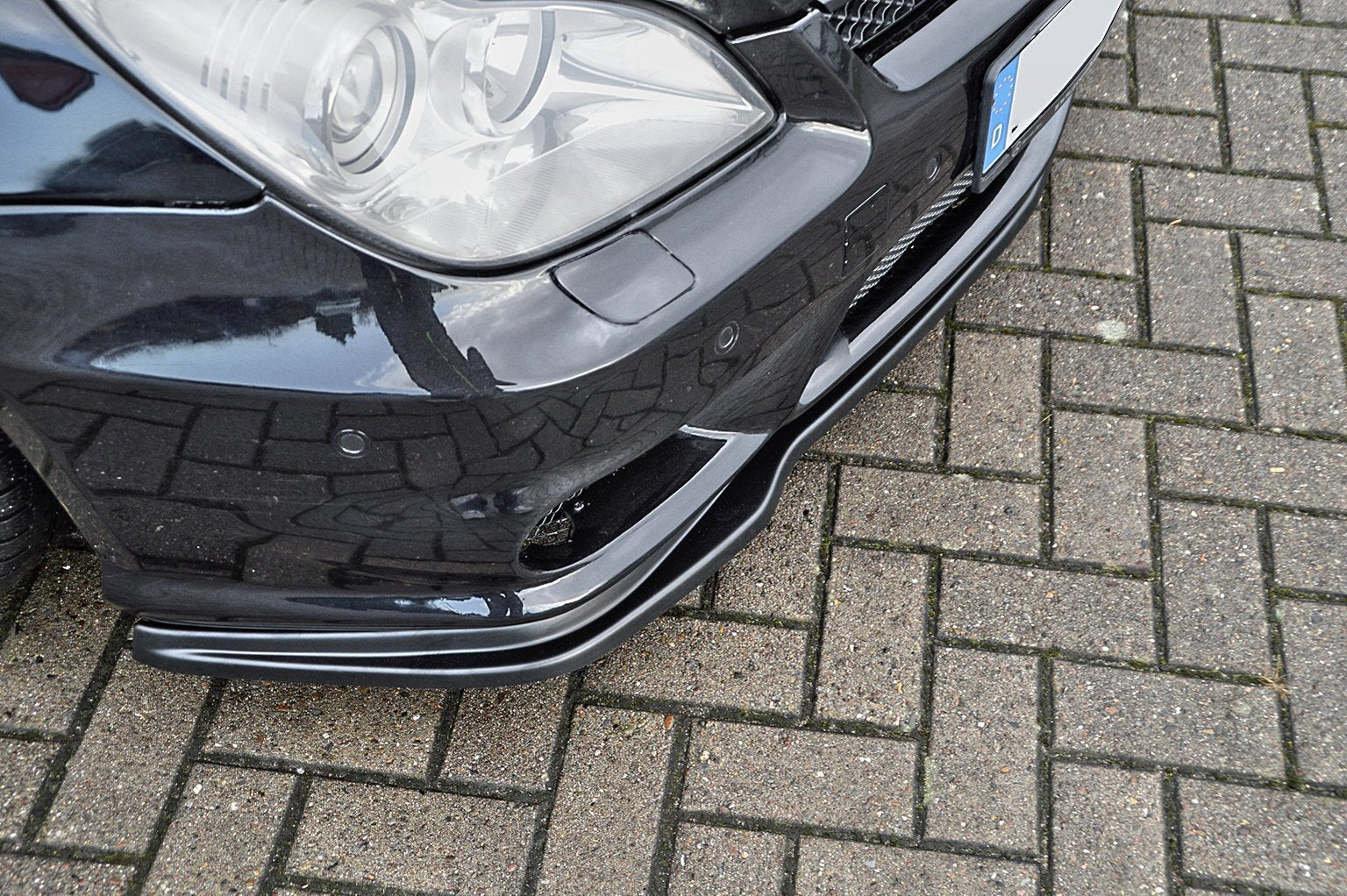 CUP Frontspoilerlippe für CLS 219 CLS55 AMG CLS 63AMG Bj. 2004-2010 Schwarz Matt