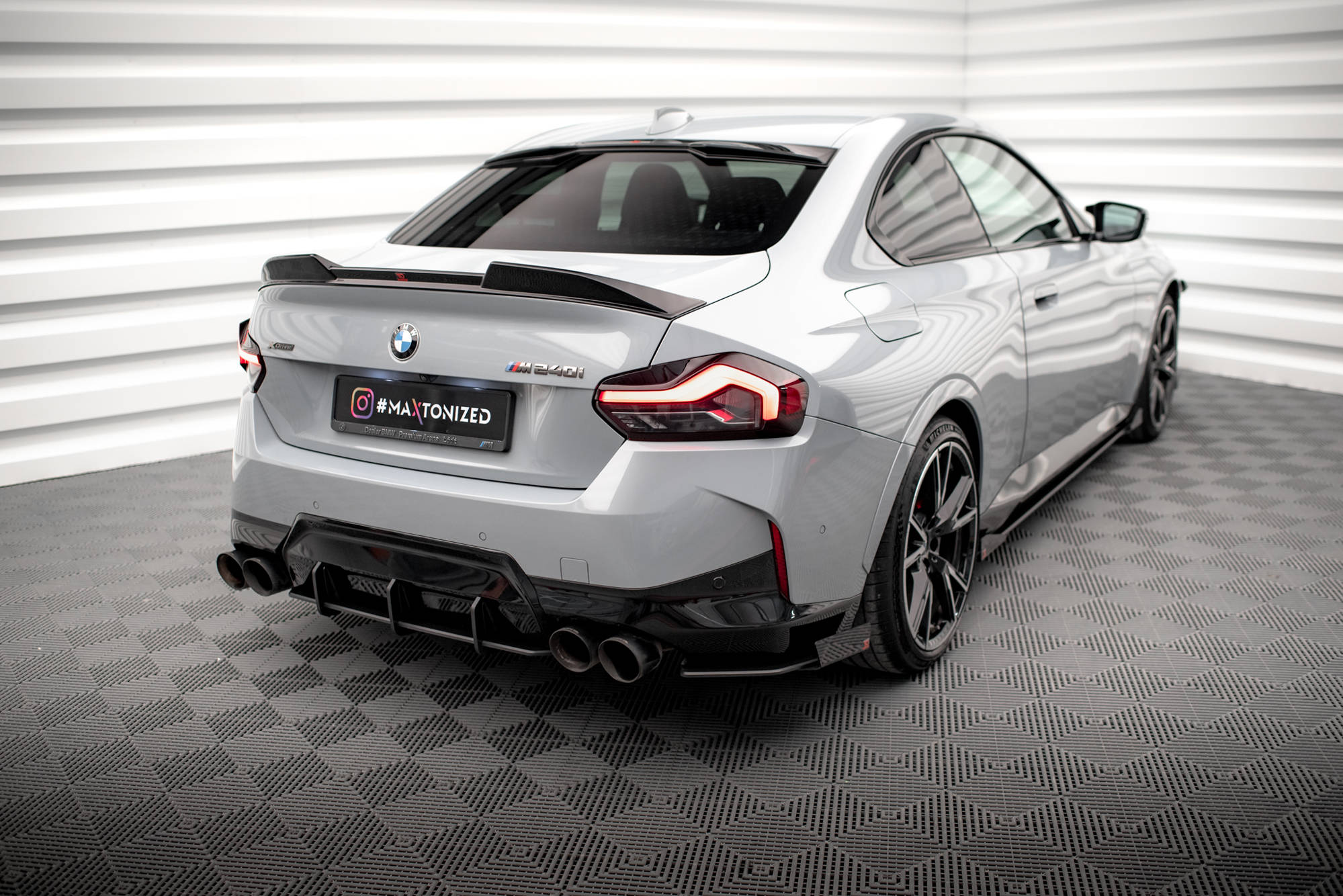 Street Pro Heck Ansatz Flaps passend für BMW 2 Coupe M240i G42 schwarz Hochglanz