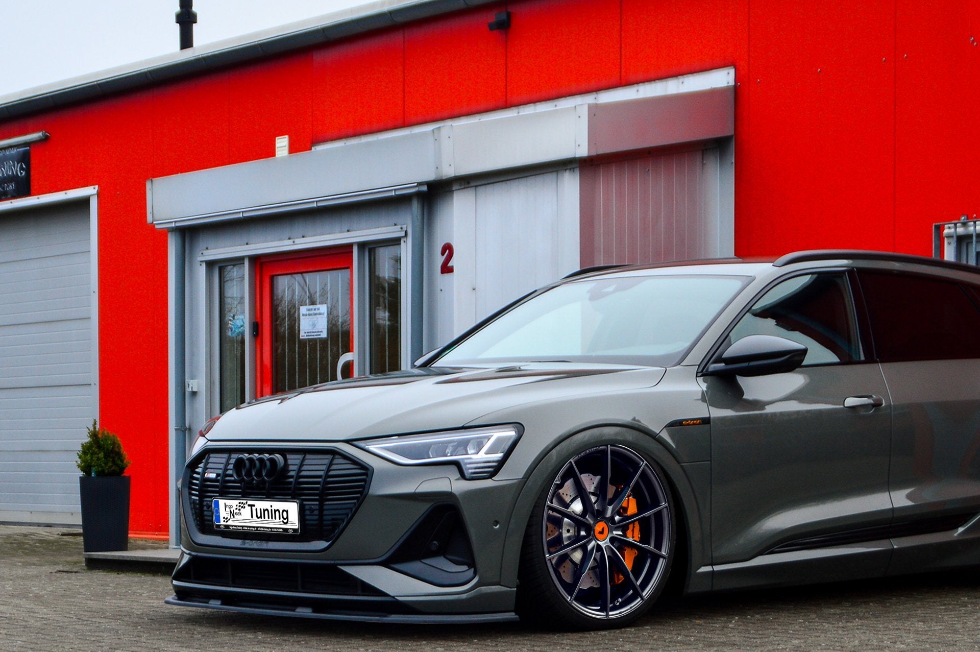 Cup Frontspoilerlippe für Audi E-Tron Quattro +Sportback Carbon Optik