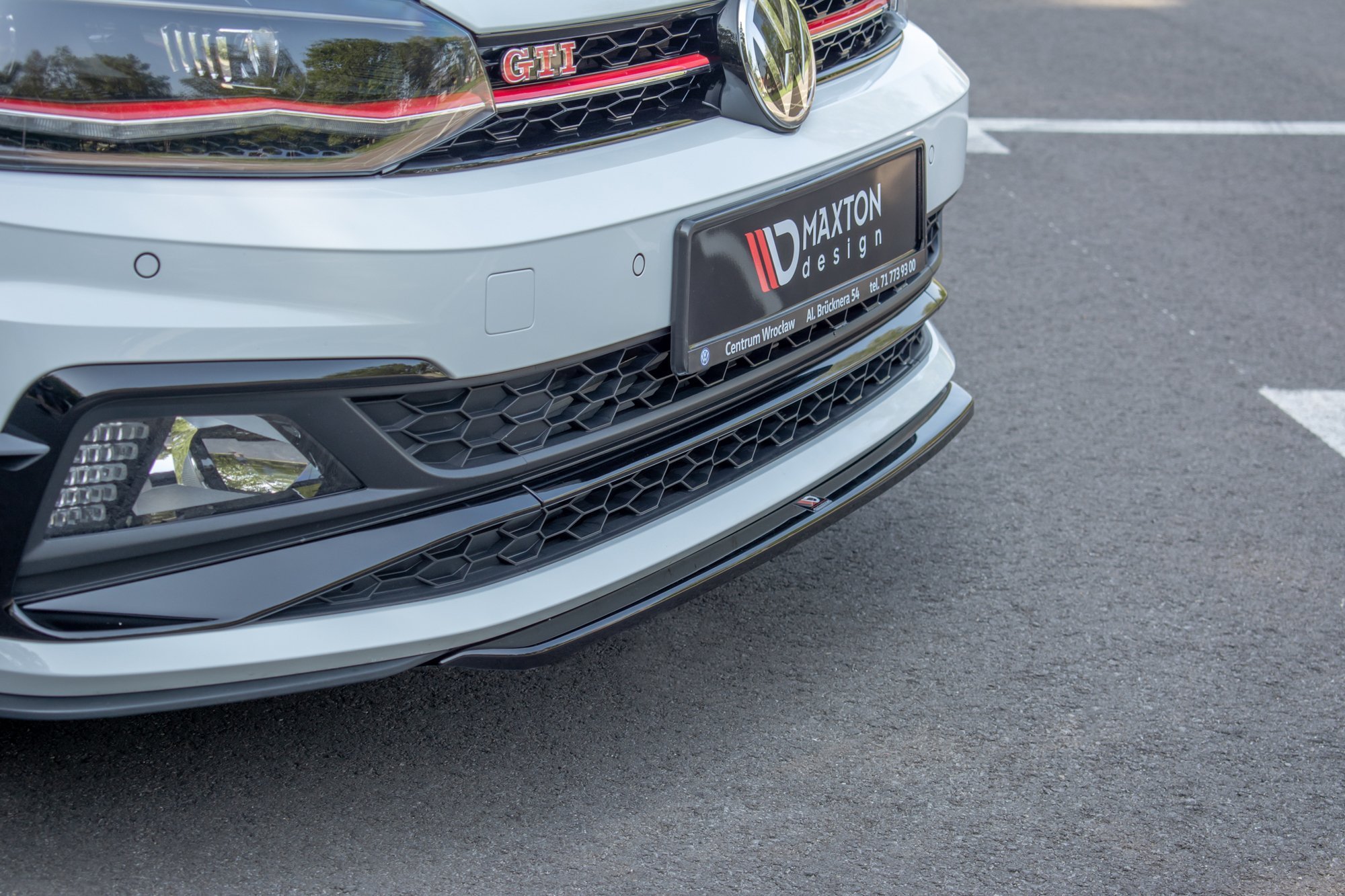 Front Ansatz V.4 für VW Polo GTI / R-line Mk6 schwarz Hochglanz